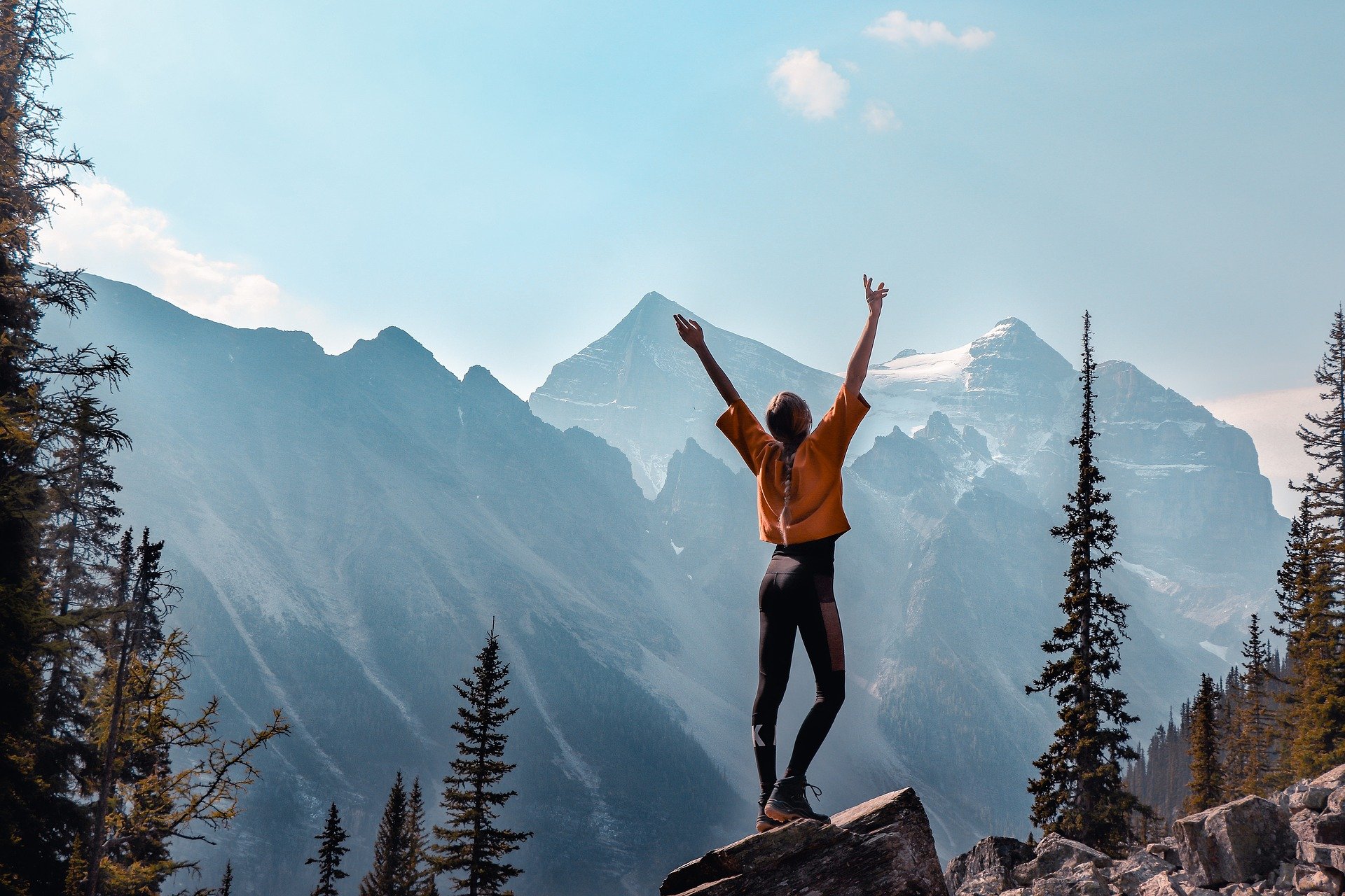 Best Hiking Pants for Women for Comfort on Every Trail