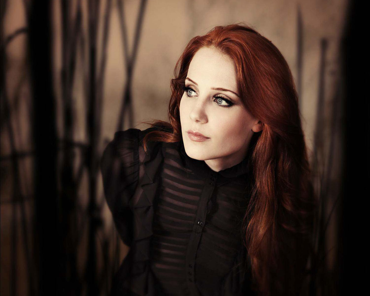 RHM Wessels and Simone Simons