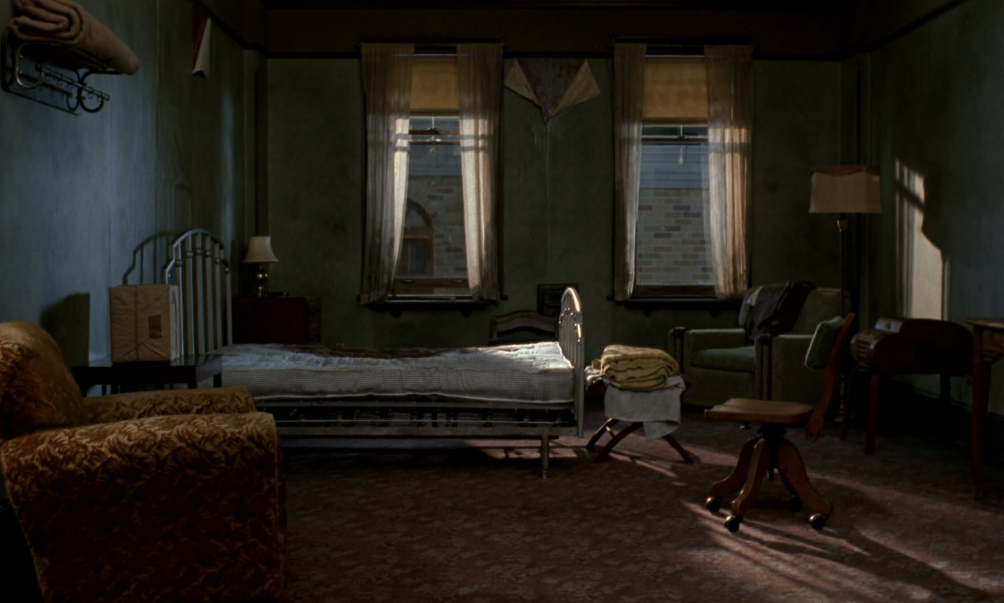 The Furniture: Barton Fink and the Common Man's Wallpaper Film Experience