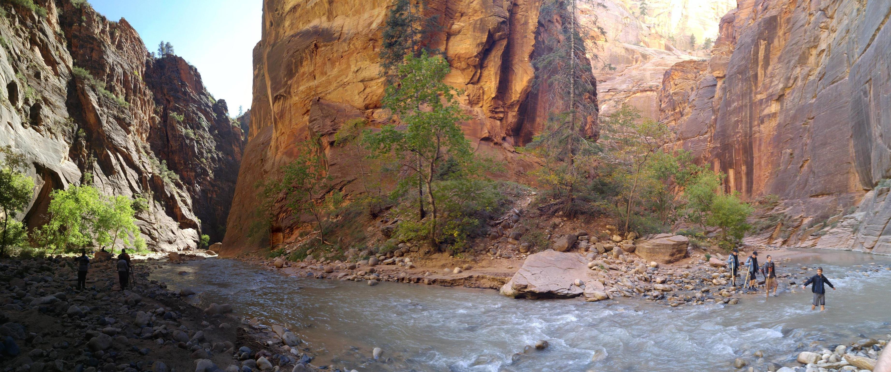Hikied the Narrows at Zion National Park HD wallpaper
