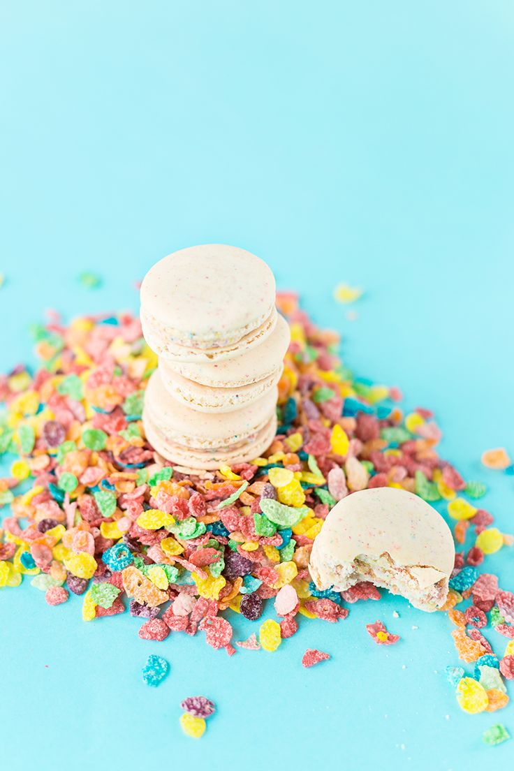 Fruity Pebbles Macarons. Fruity pebbles, Fruity pepples, Macarons