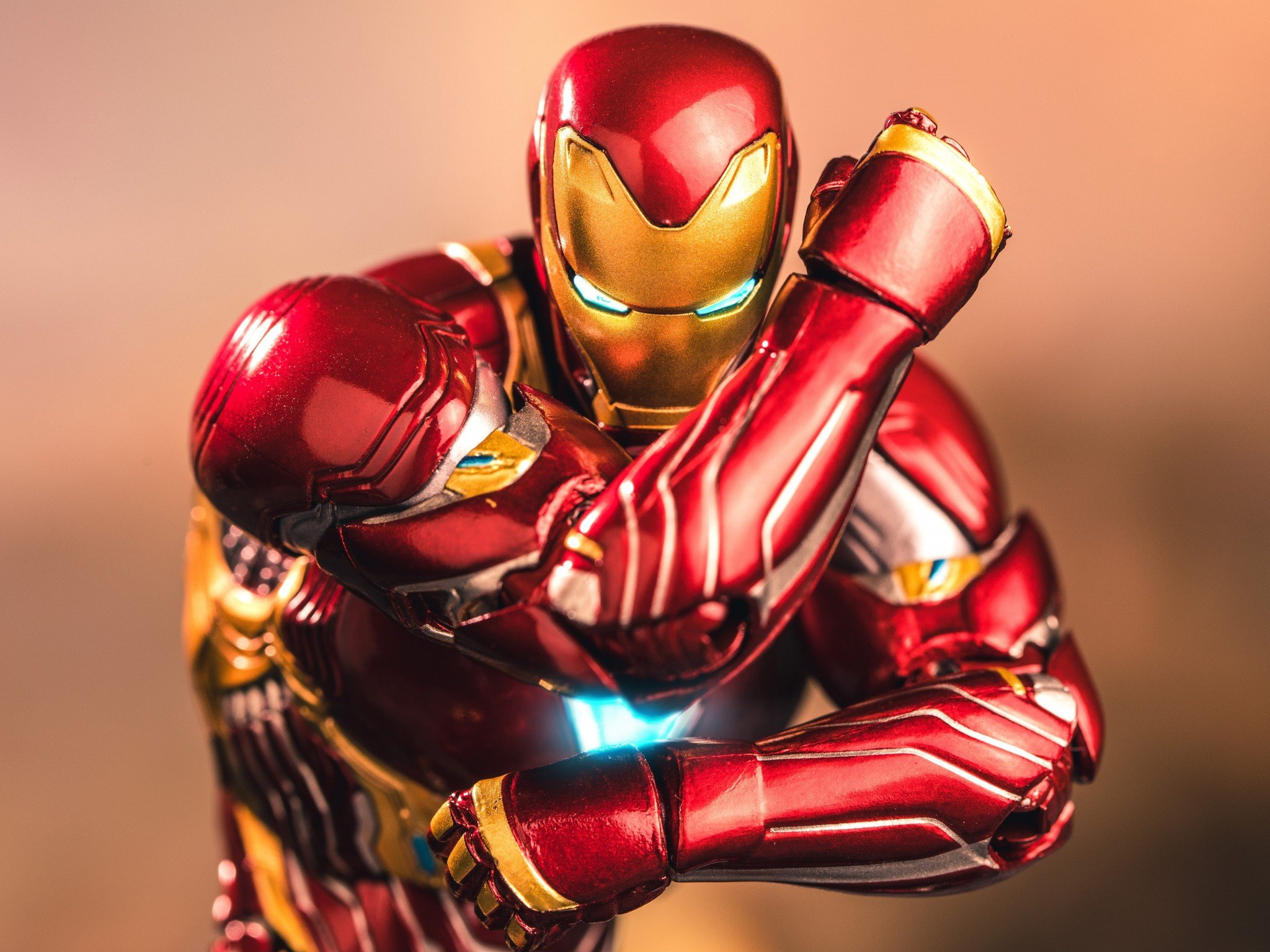 Download 2048x1536 Iron Man, Superhero, Nano Suit Wallpaper for Ainol Novo 9 Spark