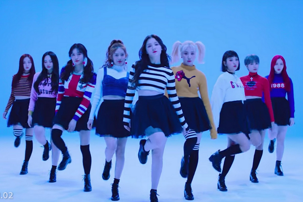Momoland's 'Bboom Bboom' Video Passes 200M Views on YouTube