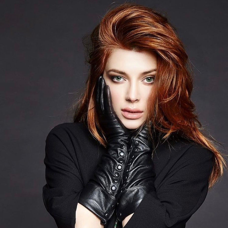 Elena satine
