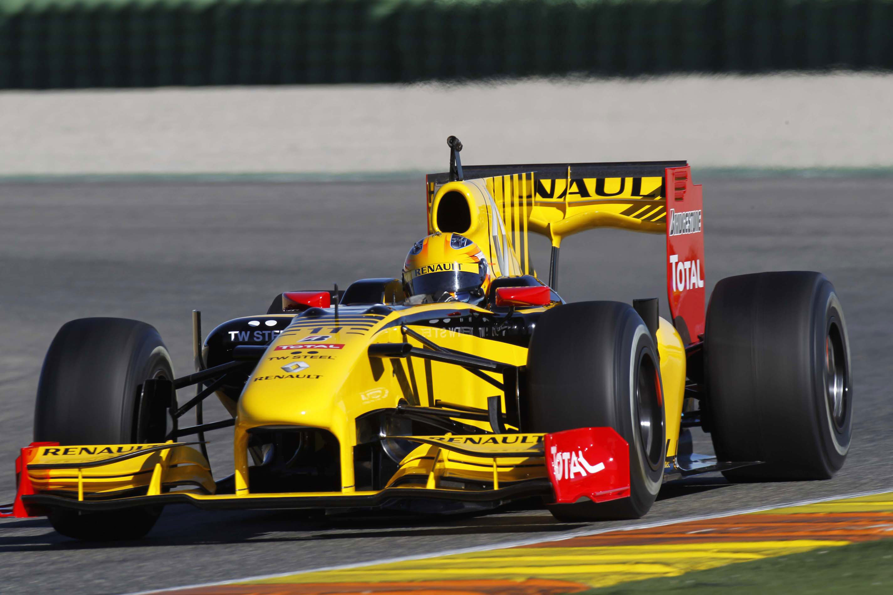 Renault R30 2010 HD Wallpaper