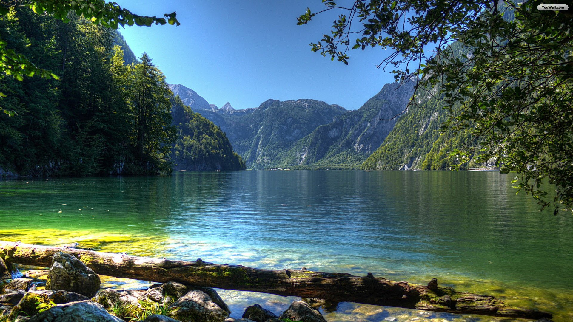 Mountain Lake Wallpaper