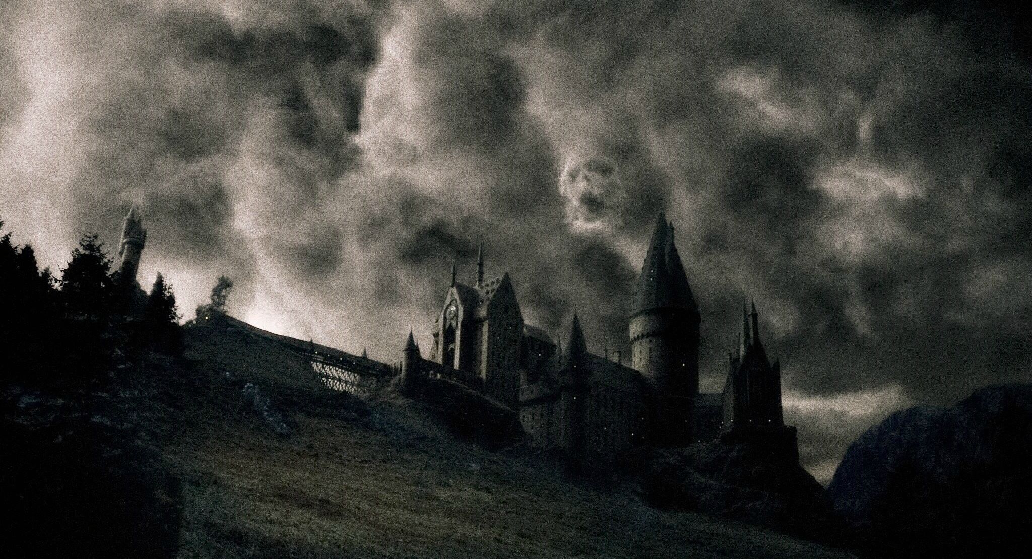 Dark Harry Potter Wallpaper