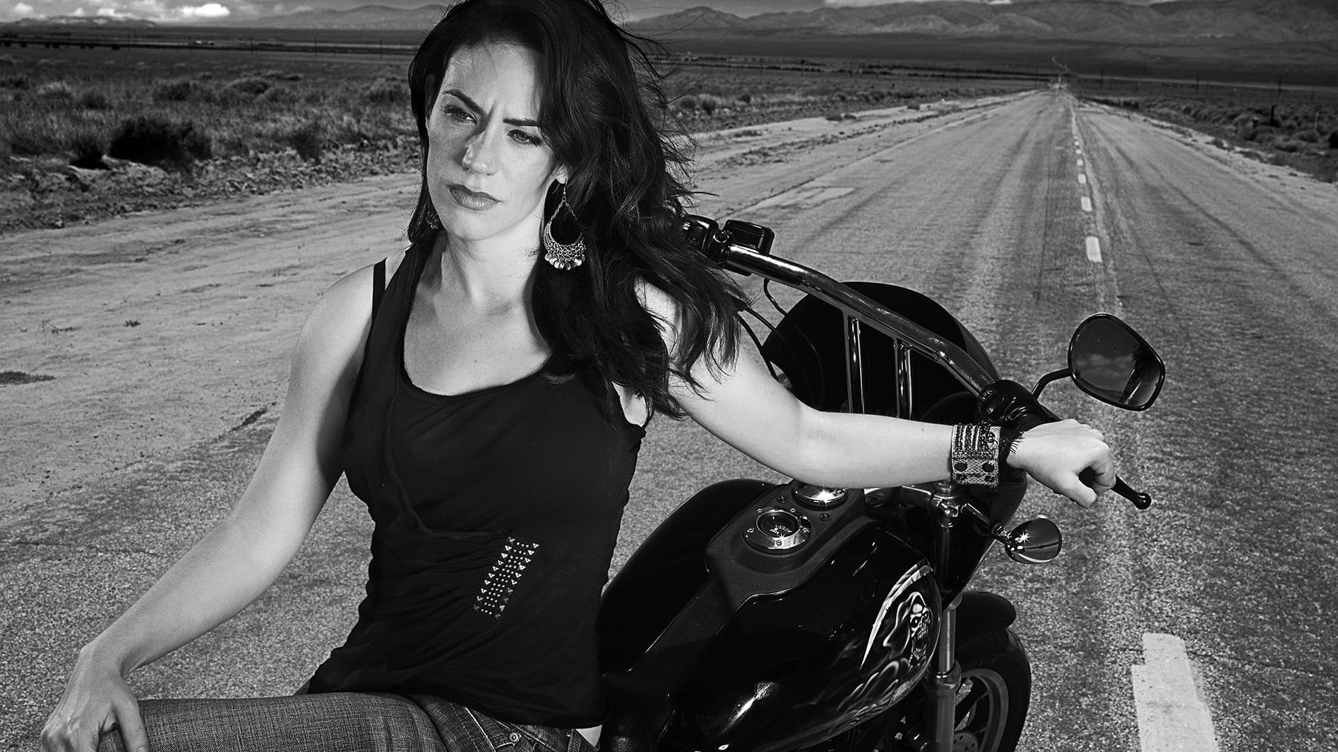 maggie siff High quality walls