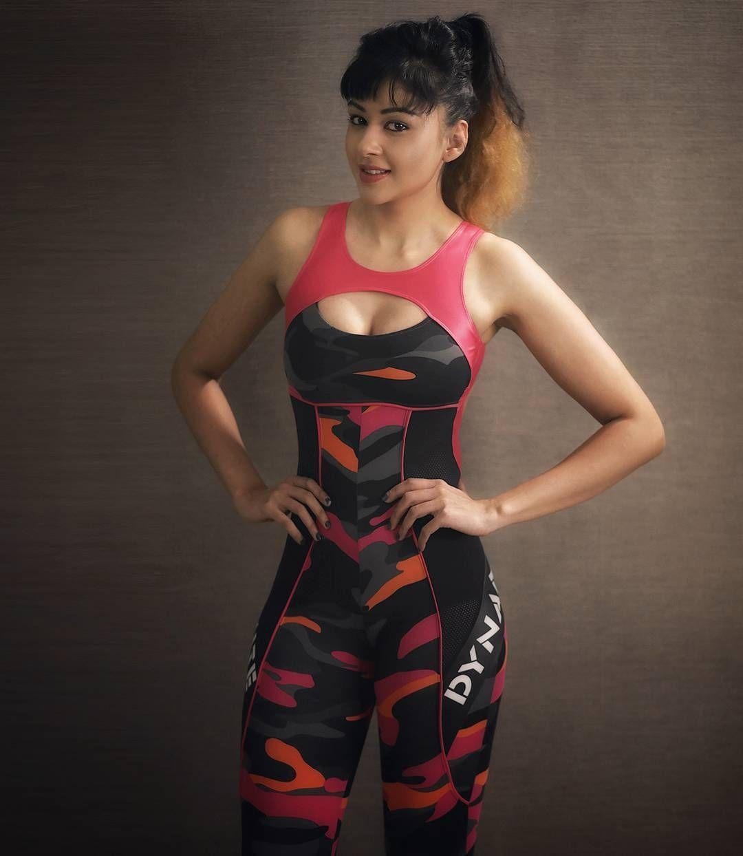What Is The Jaw Dropping Pics Of Sapna Vyas Patel?