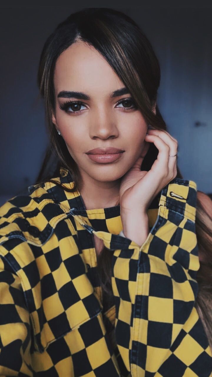 Leslie grace