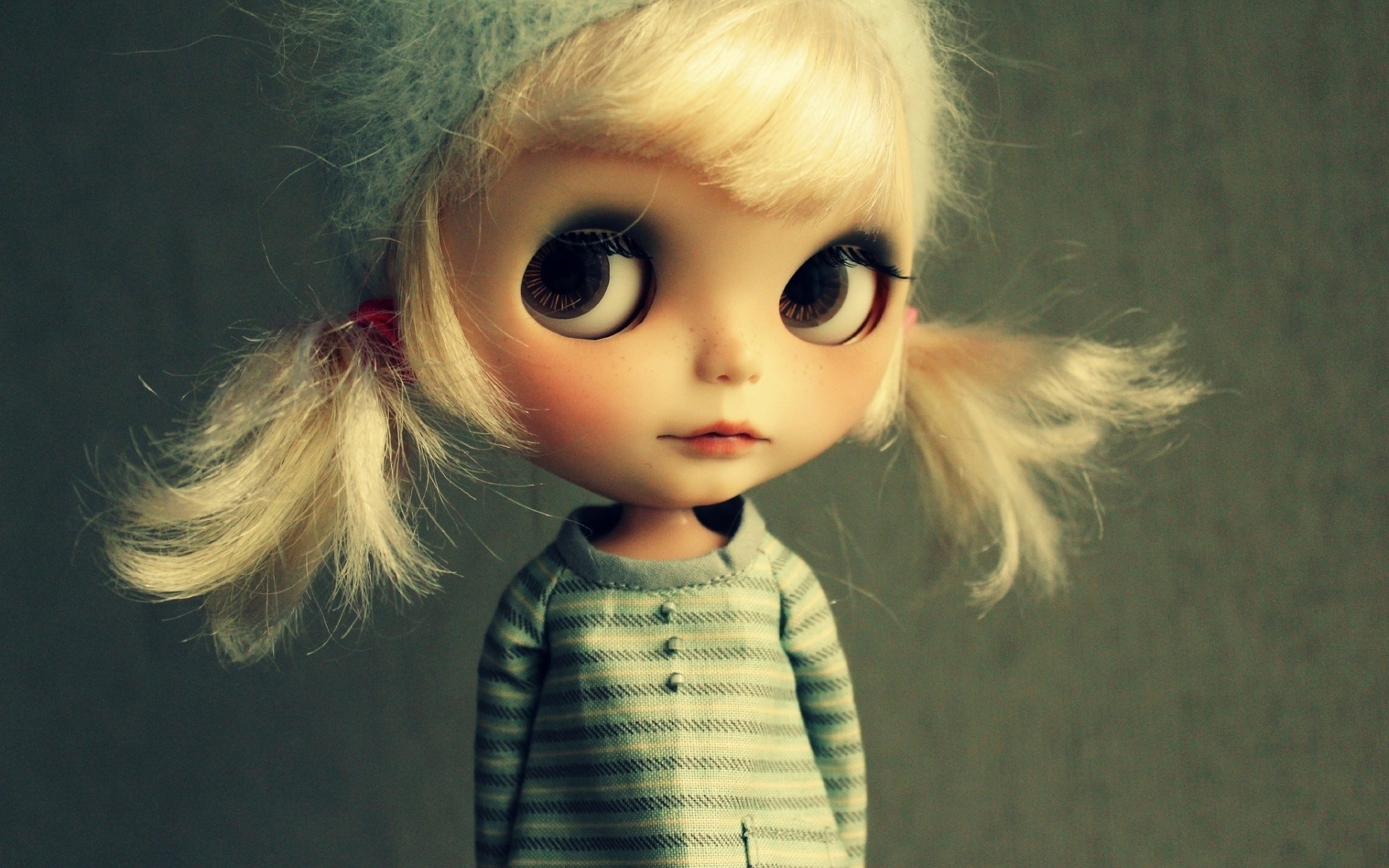 Cute Toy Doll Wallpaper 42327 1920x1200px