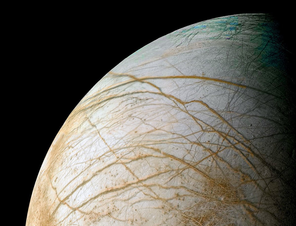 Looking for a HD image of Europa that can be used as a 2560x1440 wallpaper