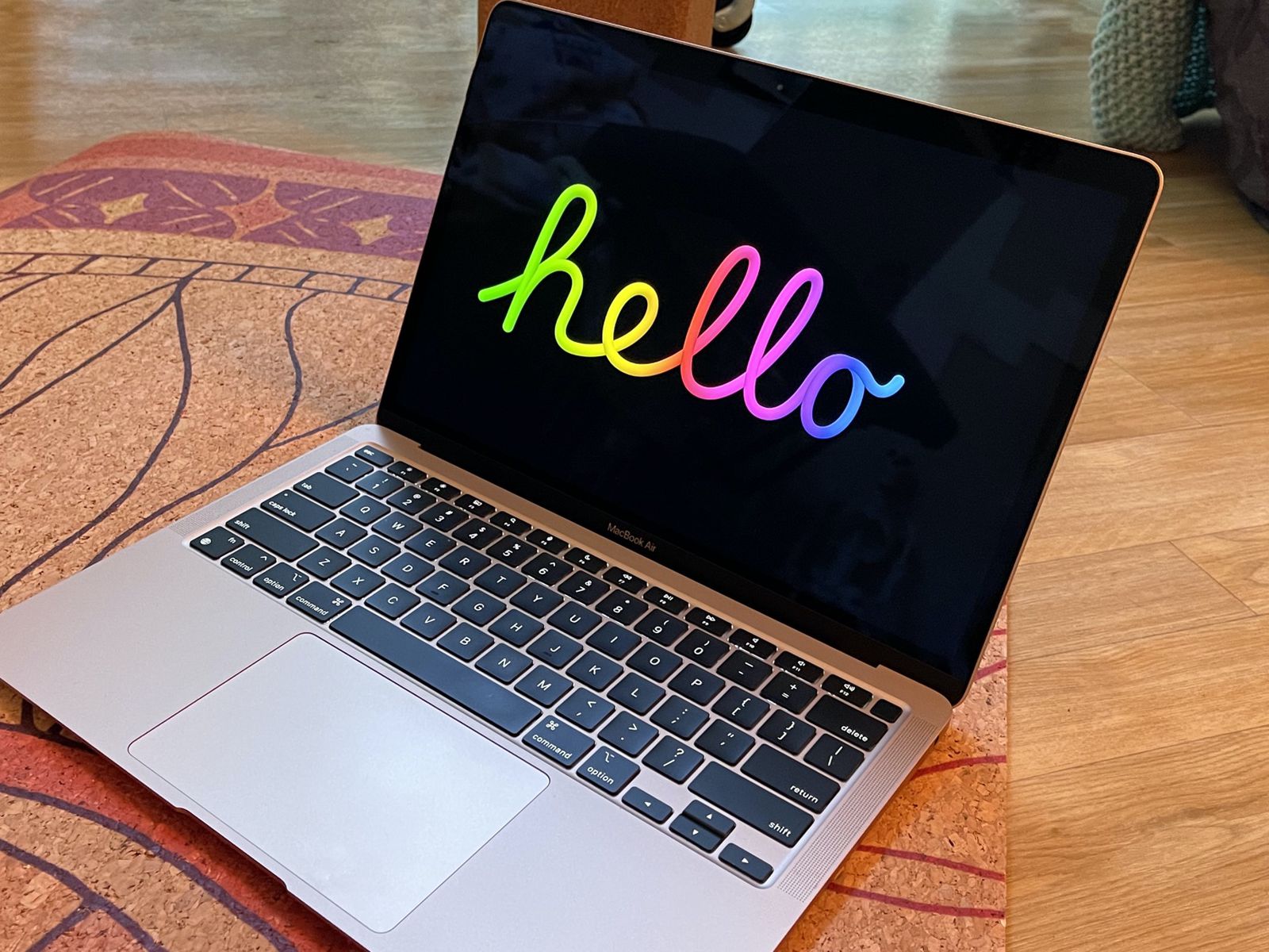 Apple Adds New 'Hello' Screen Saver in macOS Big Sur 11.3