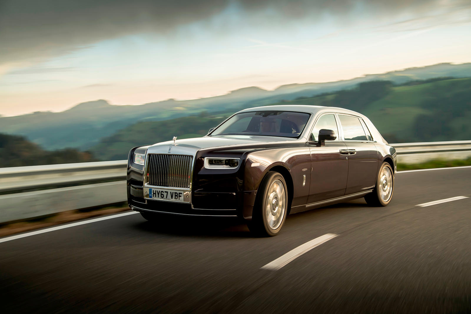 Rolls Royce Phantom Exterior Photo