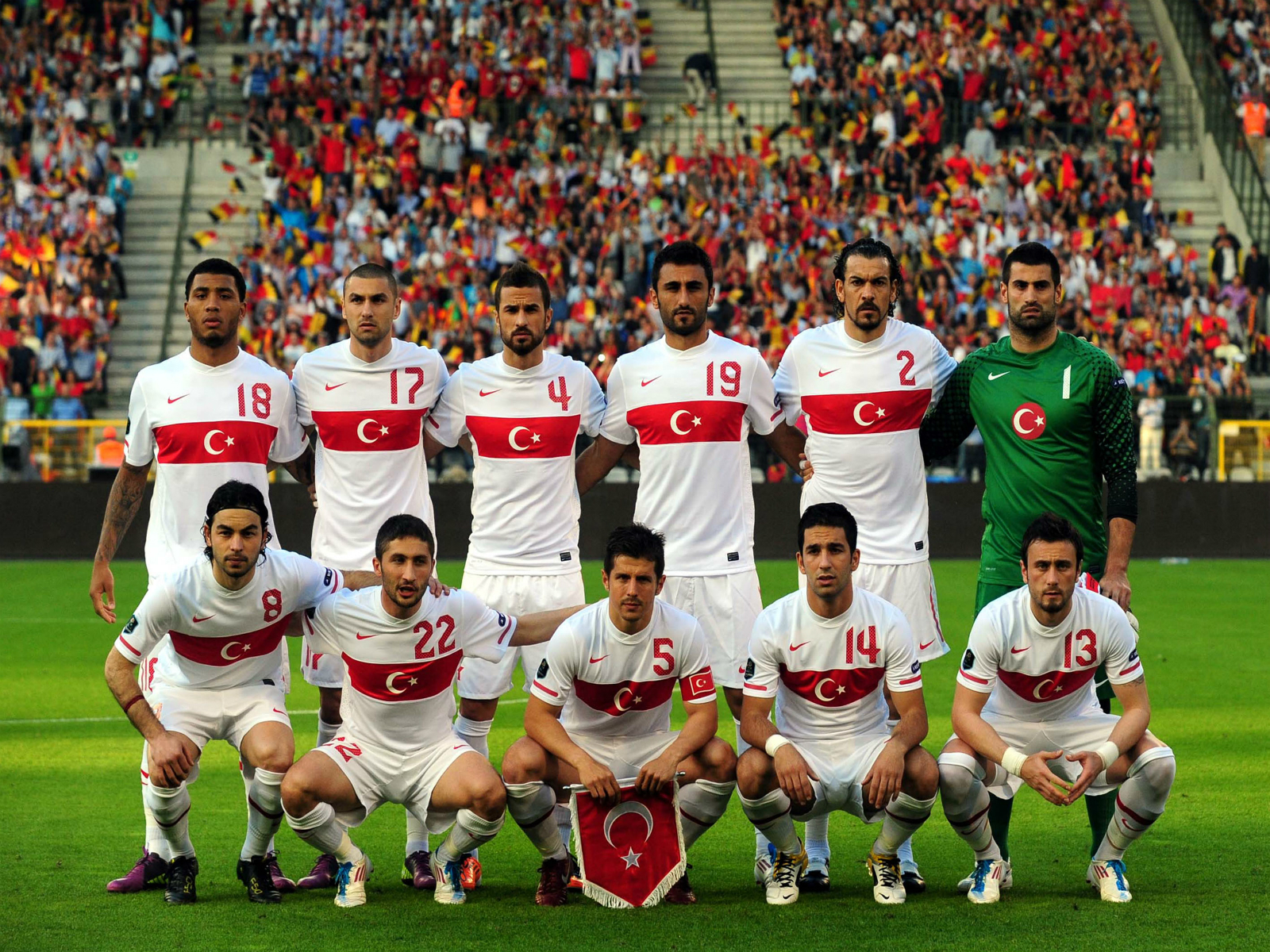 Background Wallpaper. Wallpaper HD: Turkish National Football Team HD Wallpaper