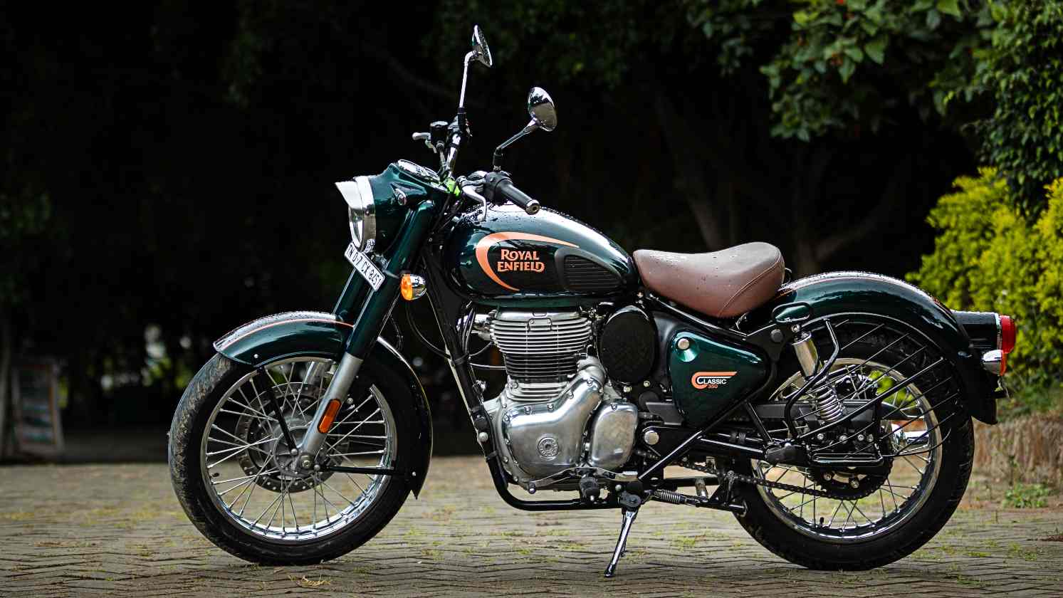 New Royal Enfield Classic 350 review: Modernised icon is a distinguished gentleman's ride- Technology News, Firstpost
