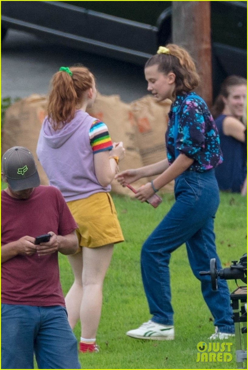 Millie Bobby Brown & Sadie Sink Have Fun During 'Stranger Things' Break: Photo 1177762. Caleb McLaughlin, Charlie Heaton, Finn Wolfhard, Millie Bobby Brown, Natalia Dyer, Noah Schnapp, Sadie Sink, Stranger Things