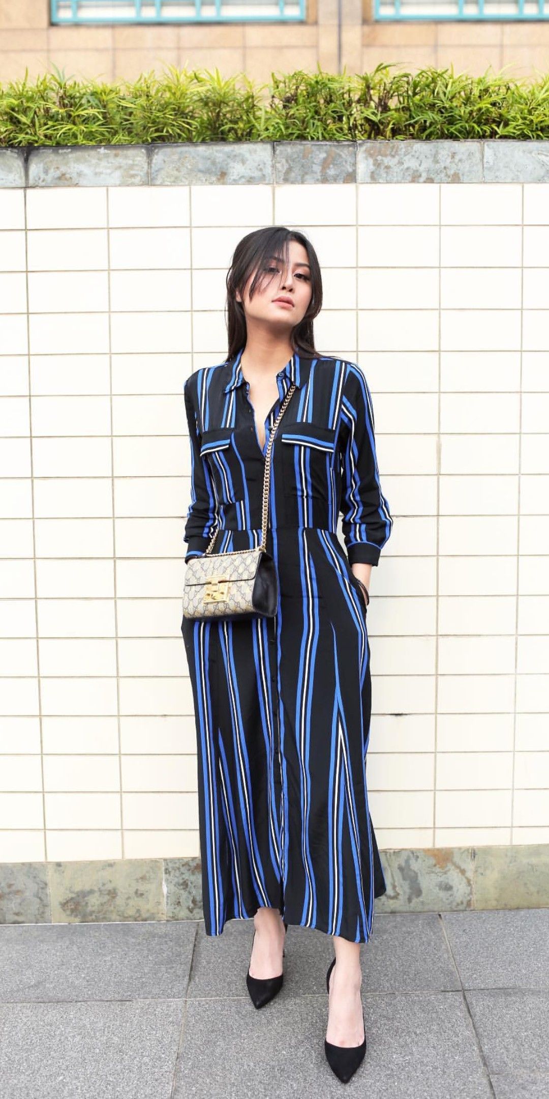 Source, Instagram. Gaya model pakaian, Model pakaian, Wanita cantik