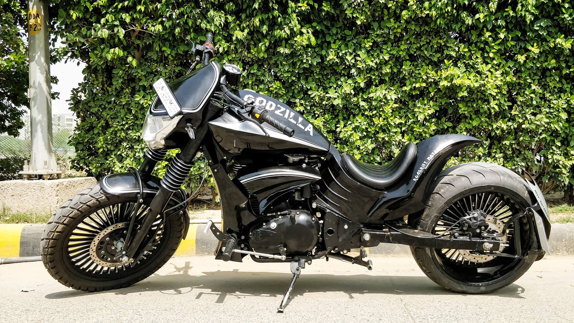 Royal Enfield 500 Godzilla Bike Thunderbird Royal Enfield