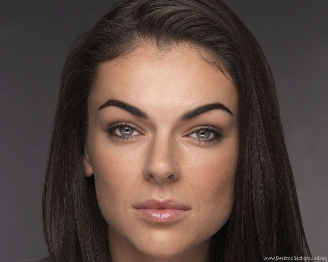 Serinda Swan Wallpaper Celebrity Wallpaper Desktop Background