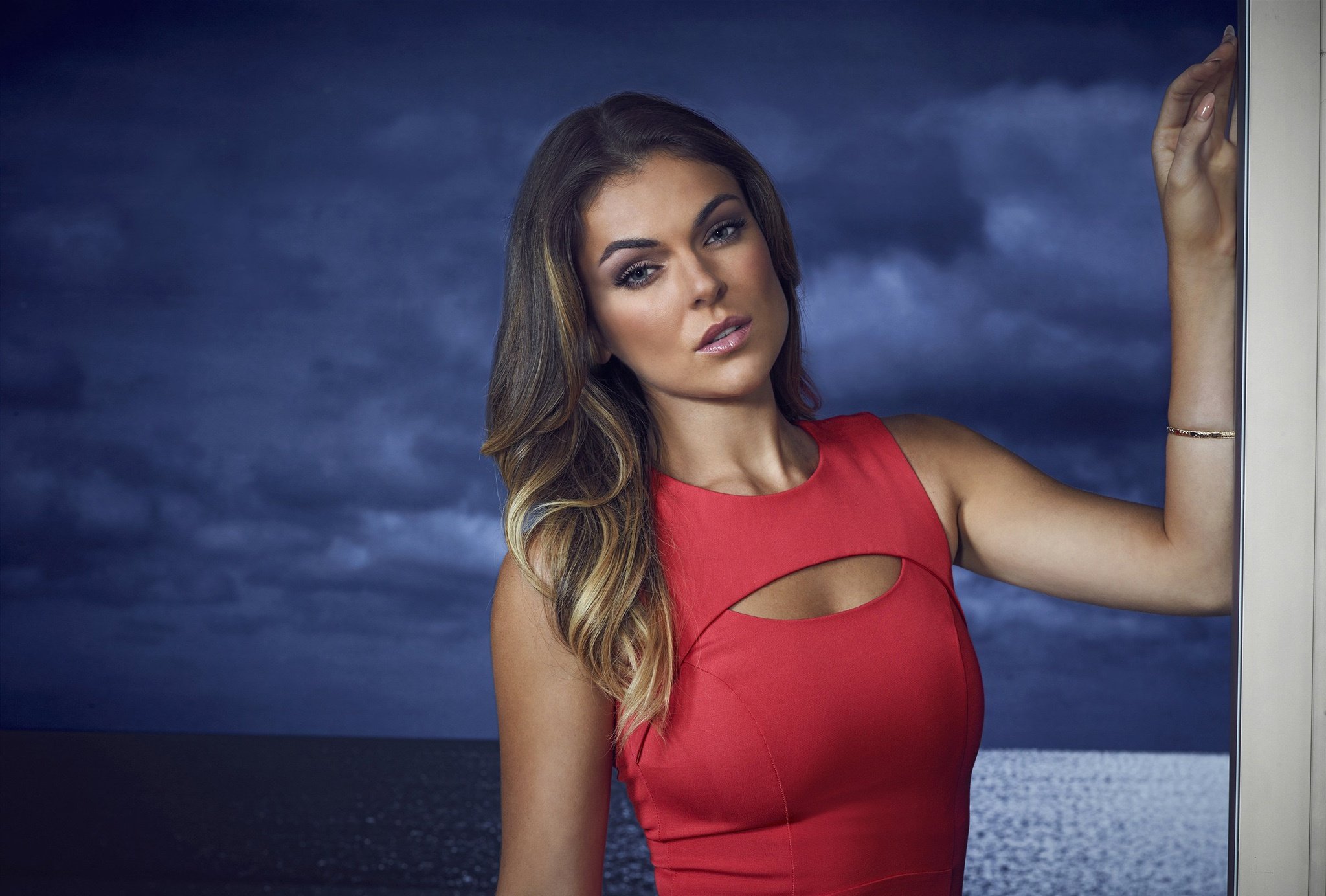 Serinda Swan Wallpapers Wallpaper Cave