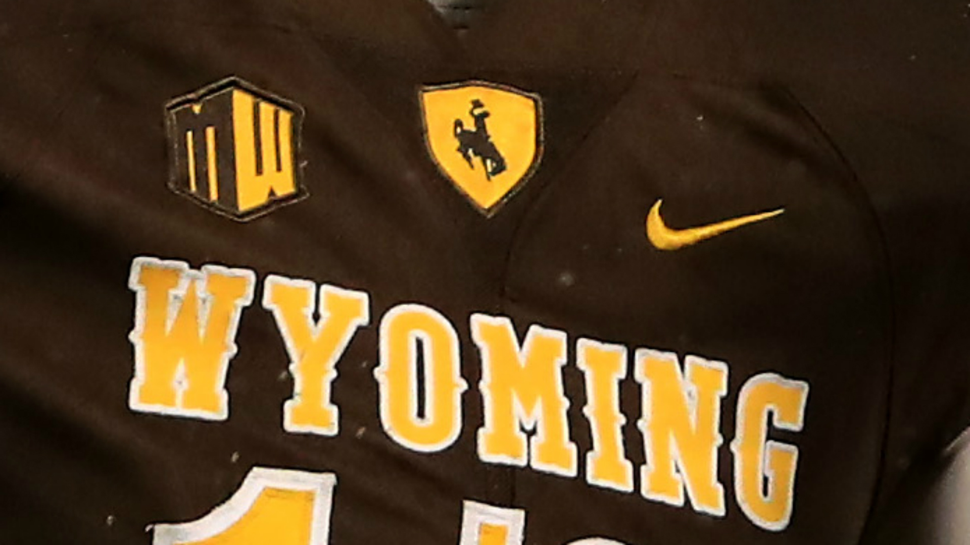 Wyoming punter Tim Zaleski completely missed the football on punt attempt