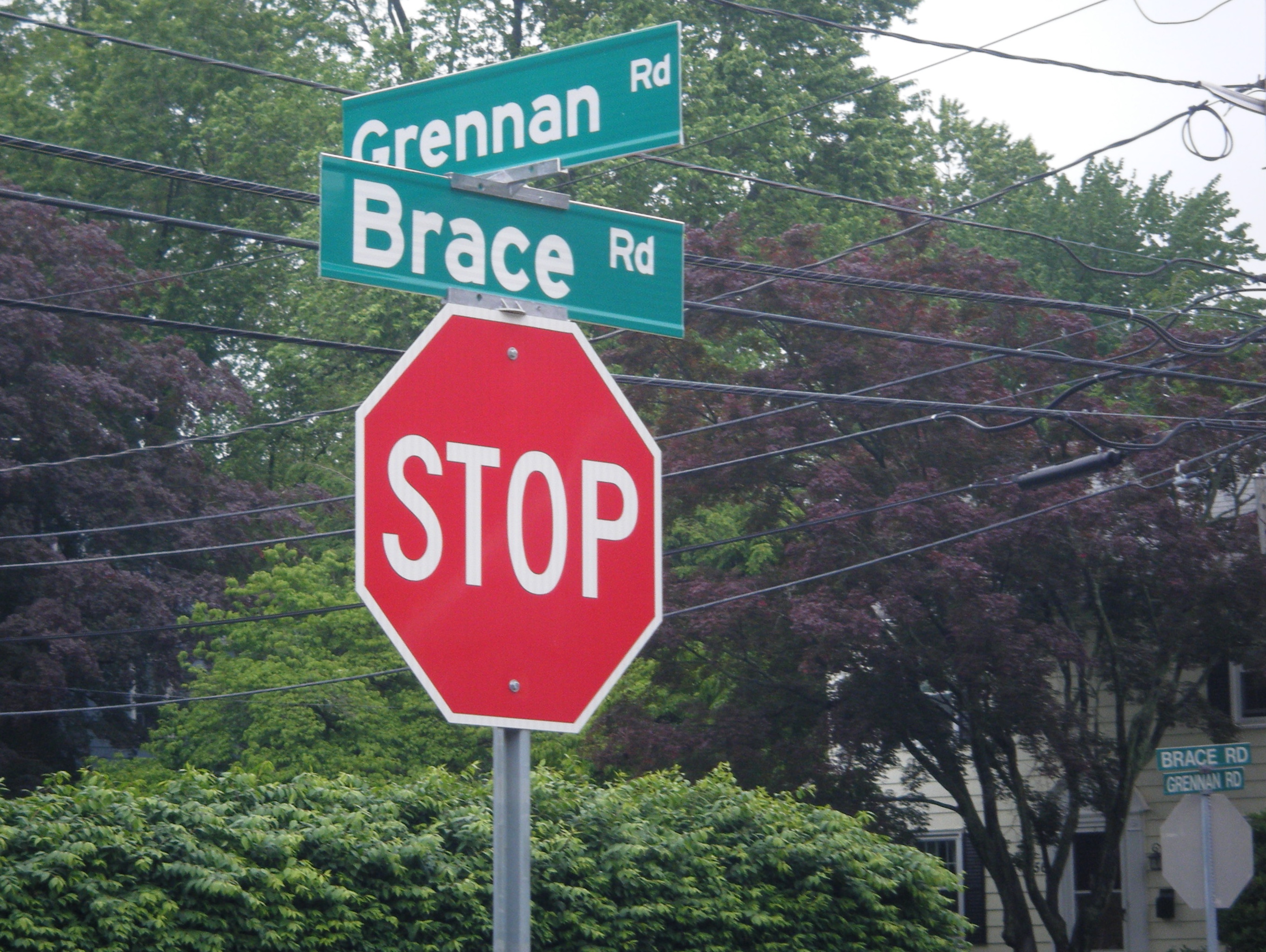 West Hartford Street Signs Undergo Update In Lettering Style Ha. West Hartford News
