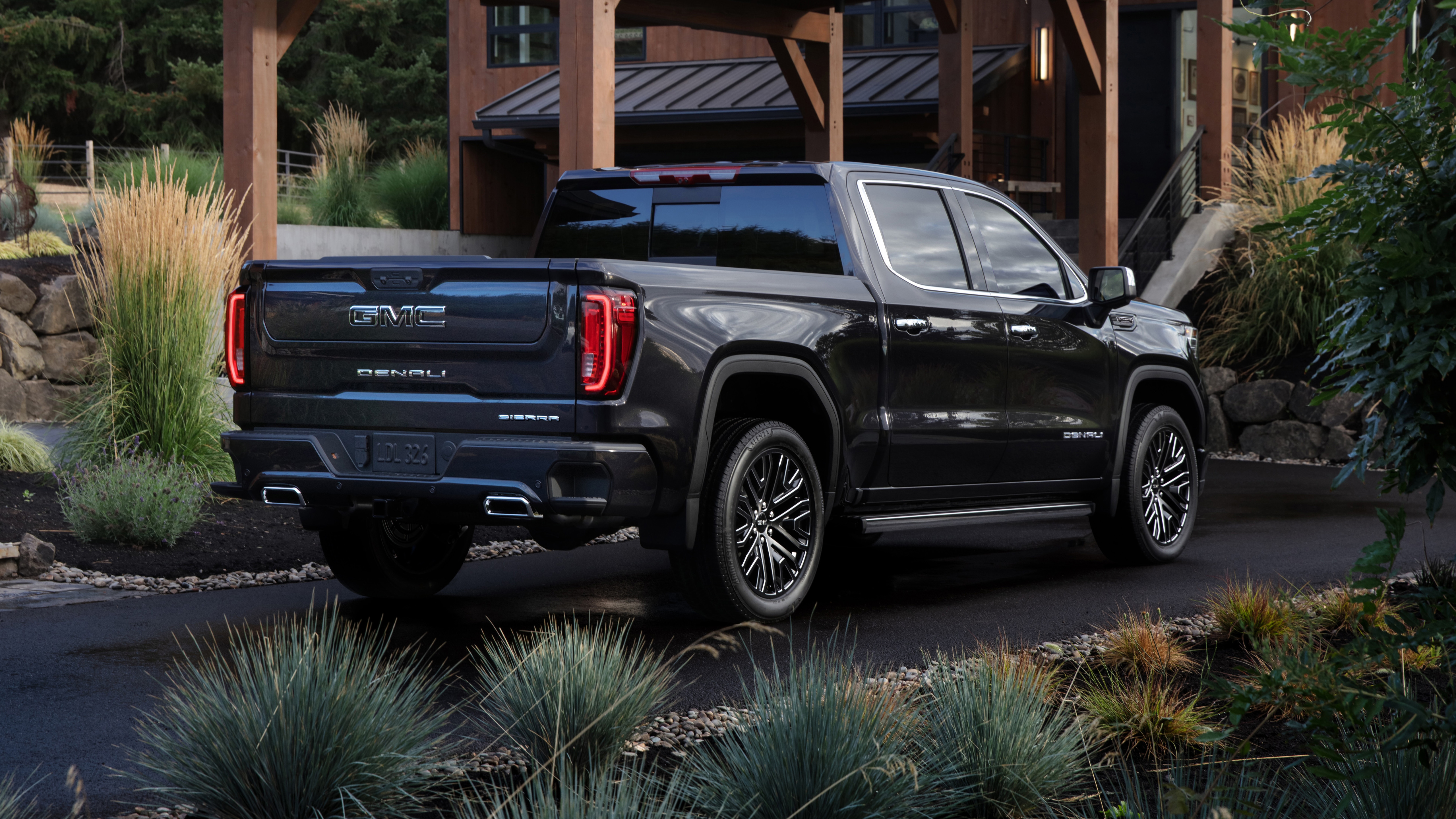 2022 GMC Sierra Denali Ultimate Crew Cab 5K 2 Wallpaper. HD Car Wallpaper