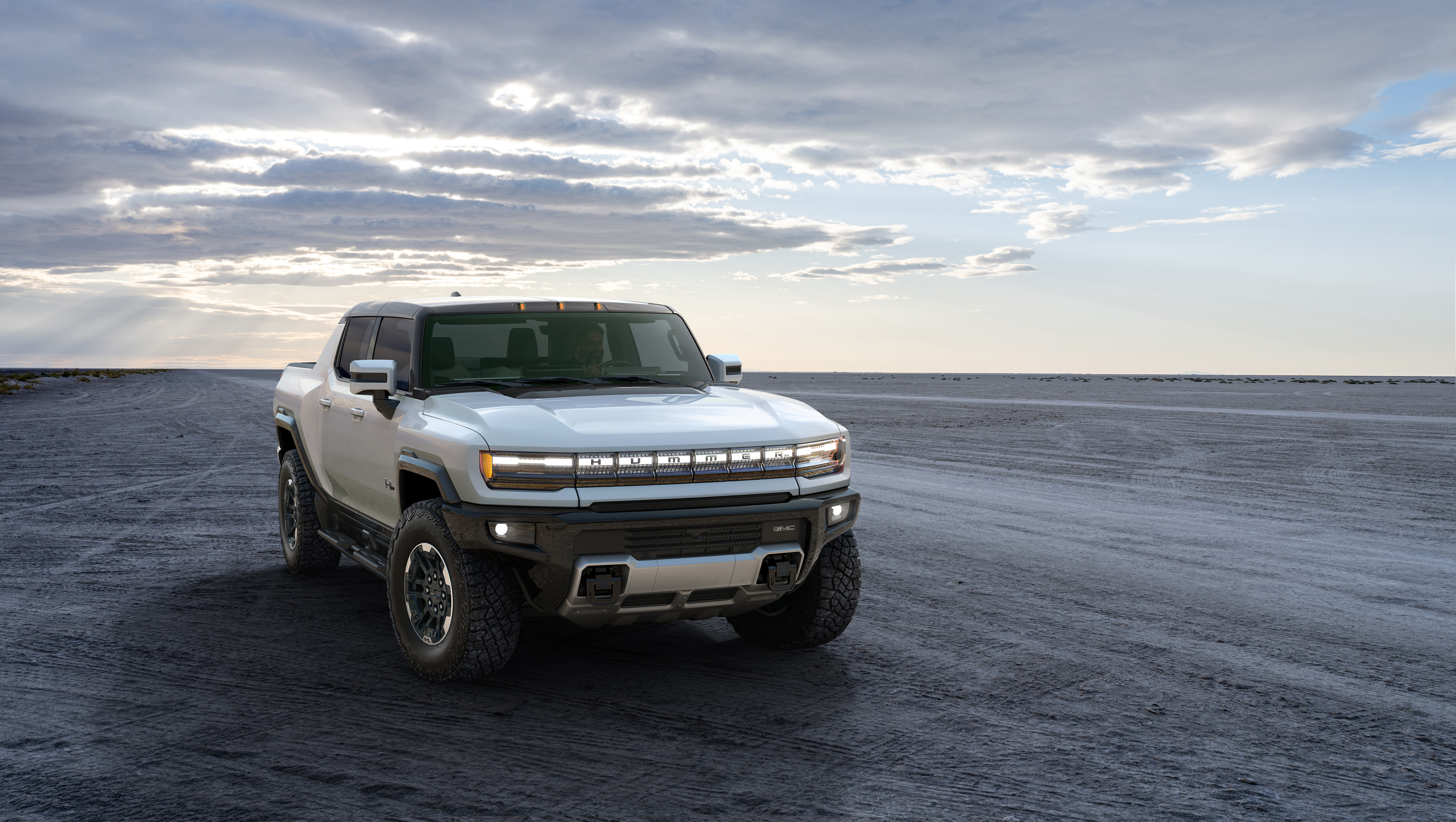 Wallpaper 4k 2022 GMC Hummer EV 4k Wallpaper