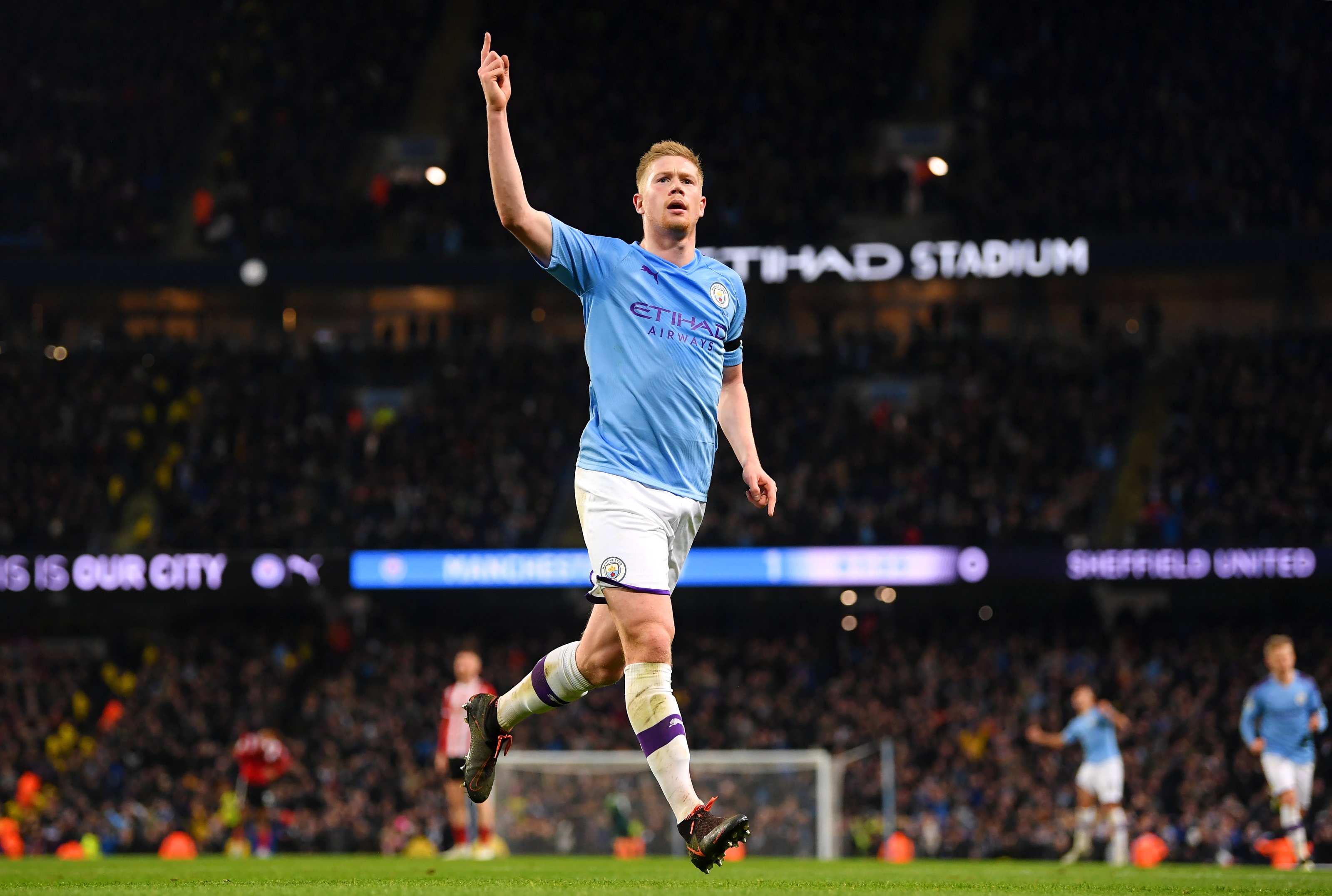 Barcelona must track Kevin de Bruyne as he wants to leave Manchester City