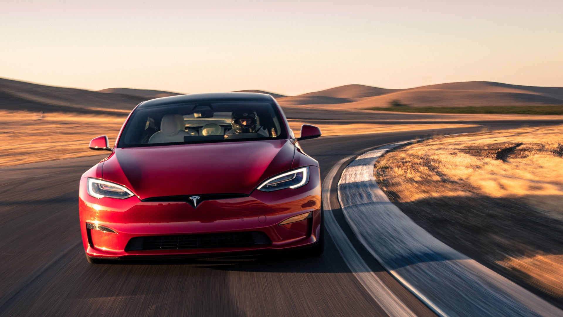 Tesla Model S Plaid's New Track Mode Adds Torque Vectoring, Better Cooling