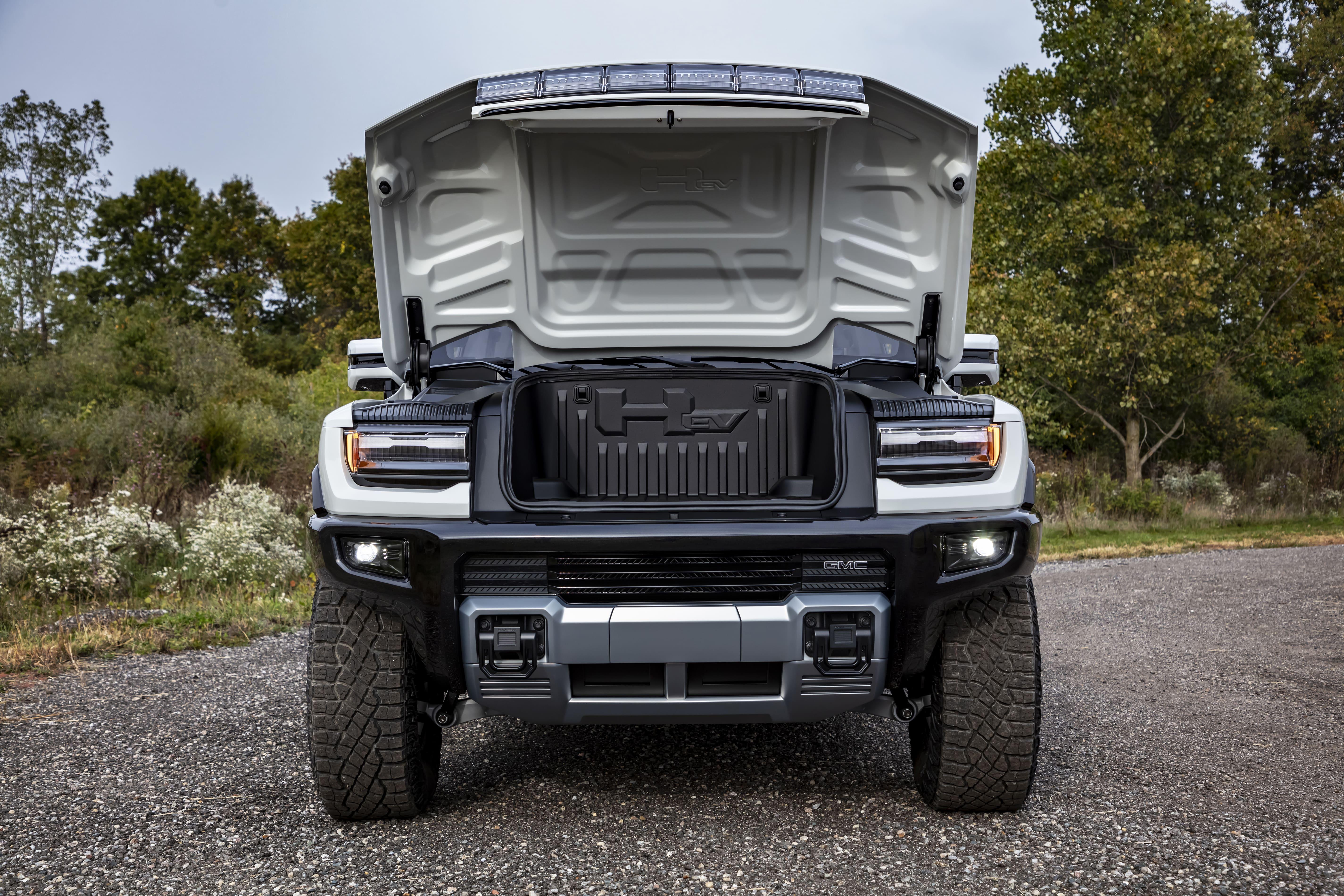 2022 GMC Hummer EV Edition 1 Bumper Wallpaper