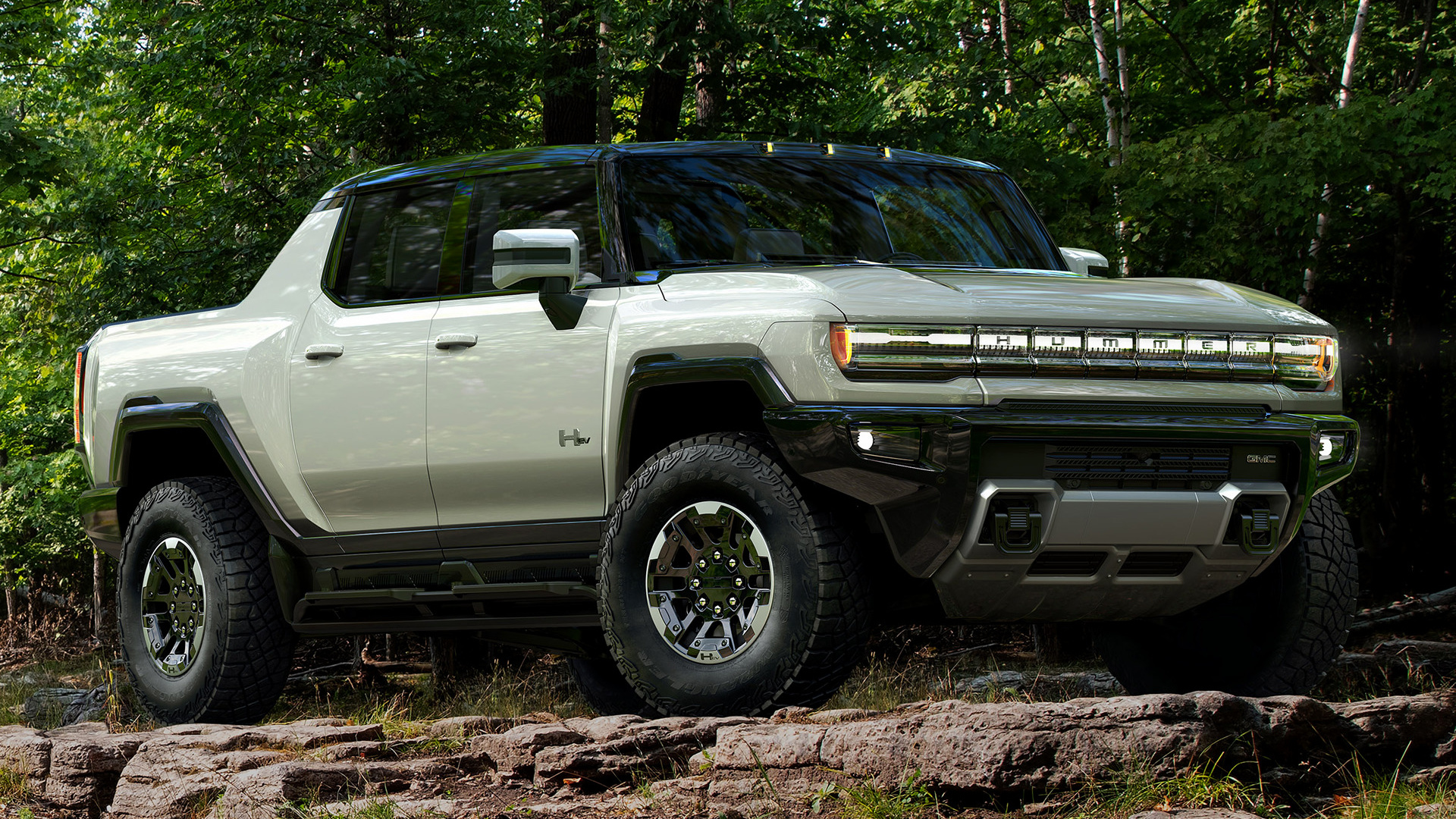 2022 GMC Hummer EV and HD Image