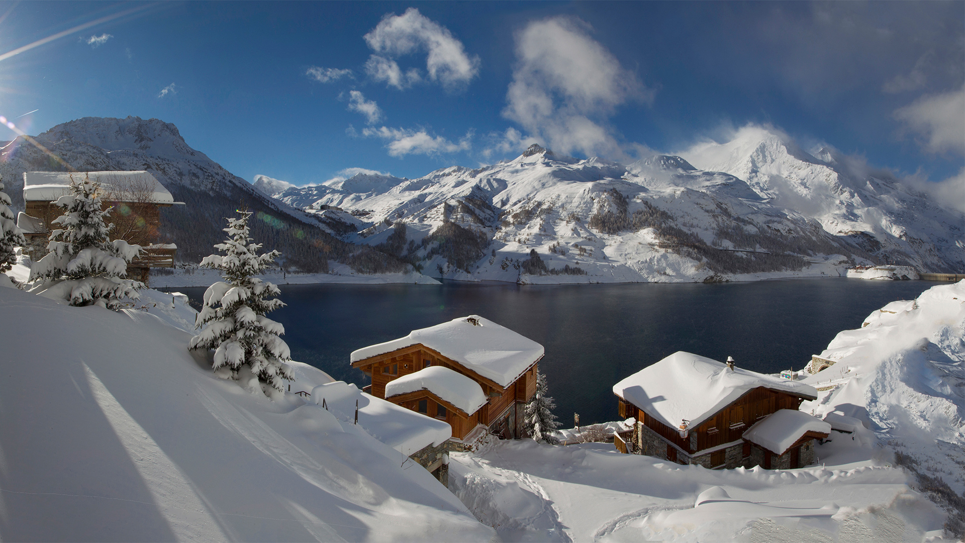 Inspirational winter mountain view over Lac du Chevril, Villaret du Nial, Tignes, France. Windows 10 Spotlight Image