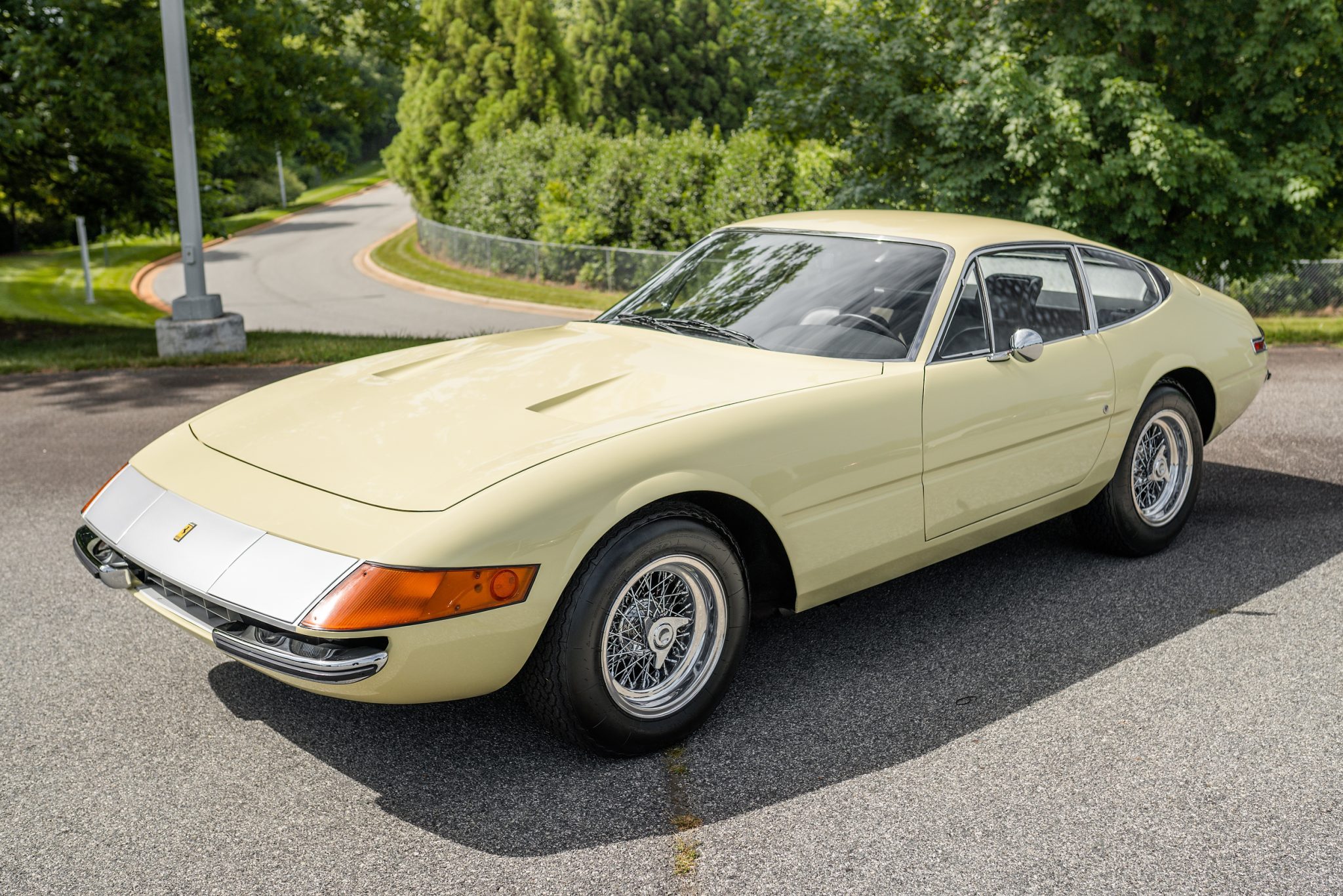 FOR SALE: 1971 Ferrari 365 GTB 4 Daytona Berlinetta