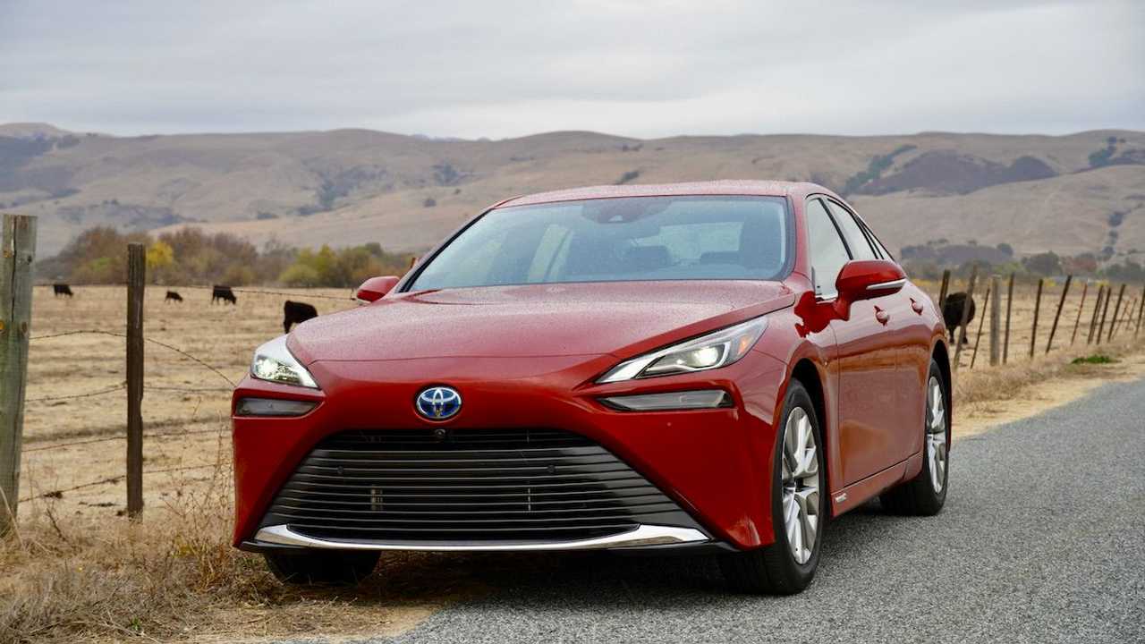 Toyota Mirai Test Drive Review: Is Hydrogen Right For you?