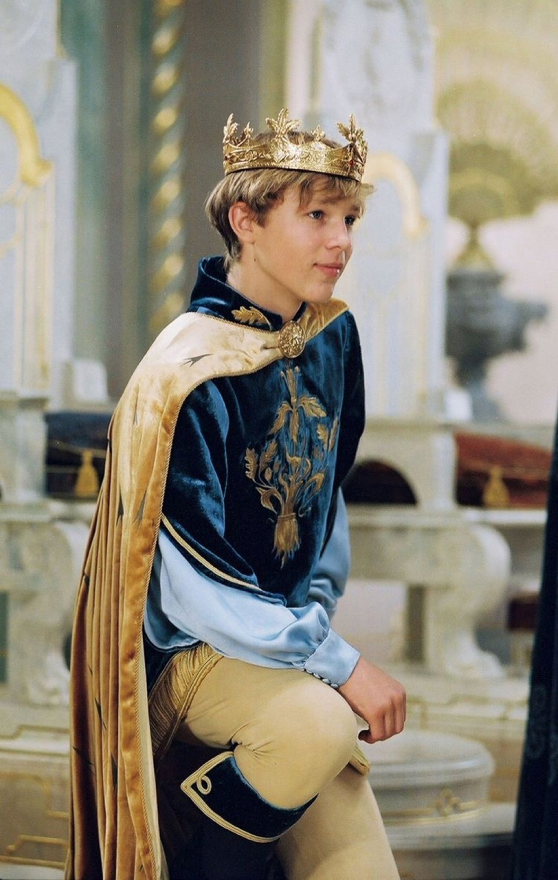 image about William Moseley trending