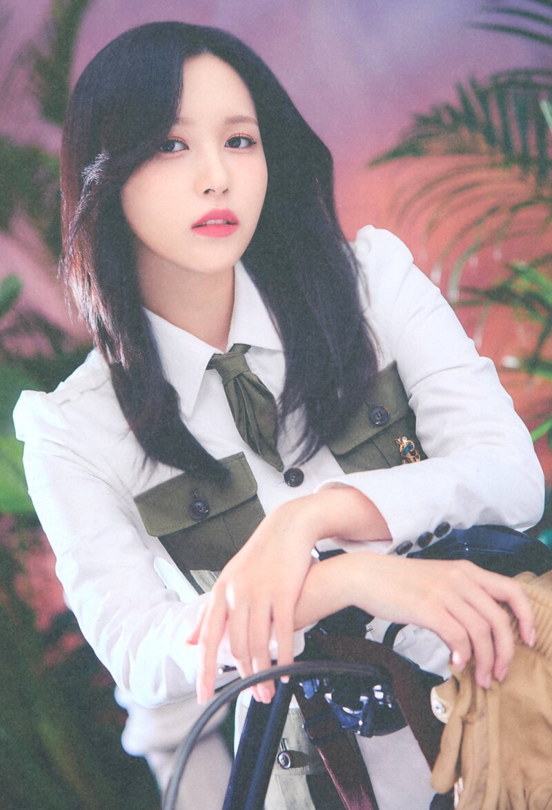 TWICE Japan 2022 Season's Greetings 'ONCE WAY' (Scans)