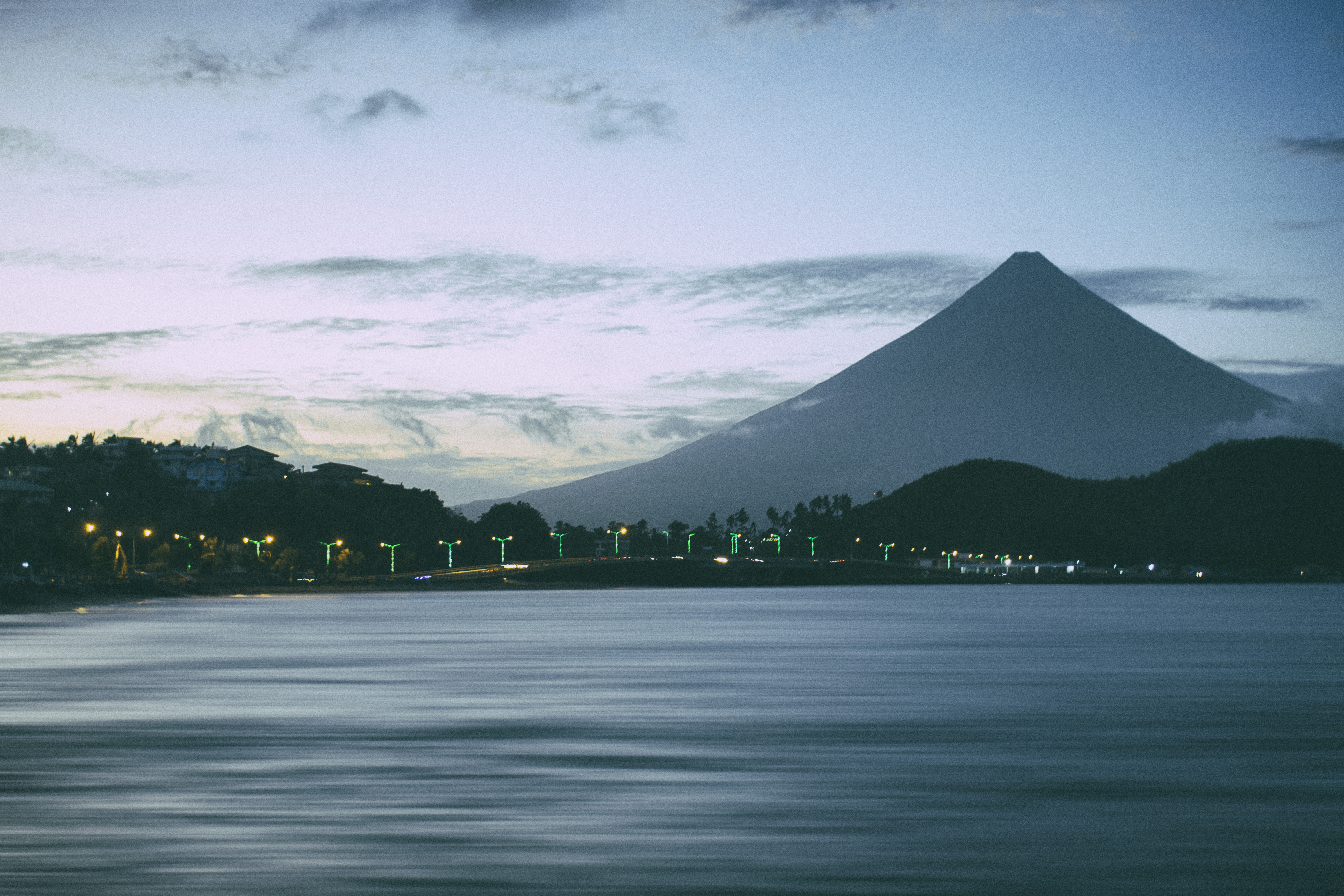 Mayon Volcano · Free