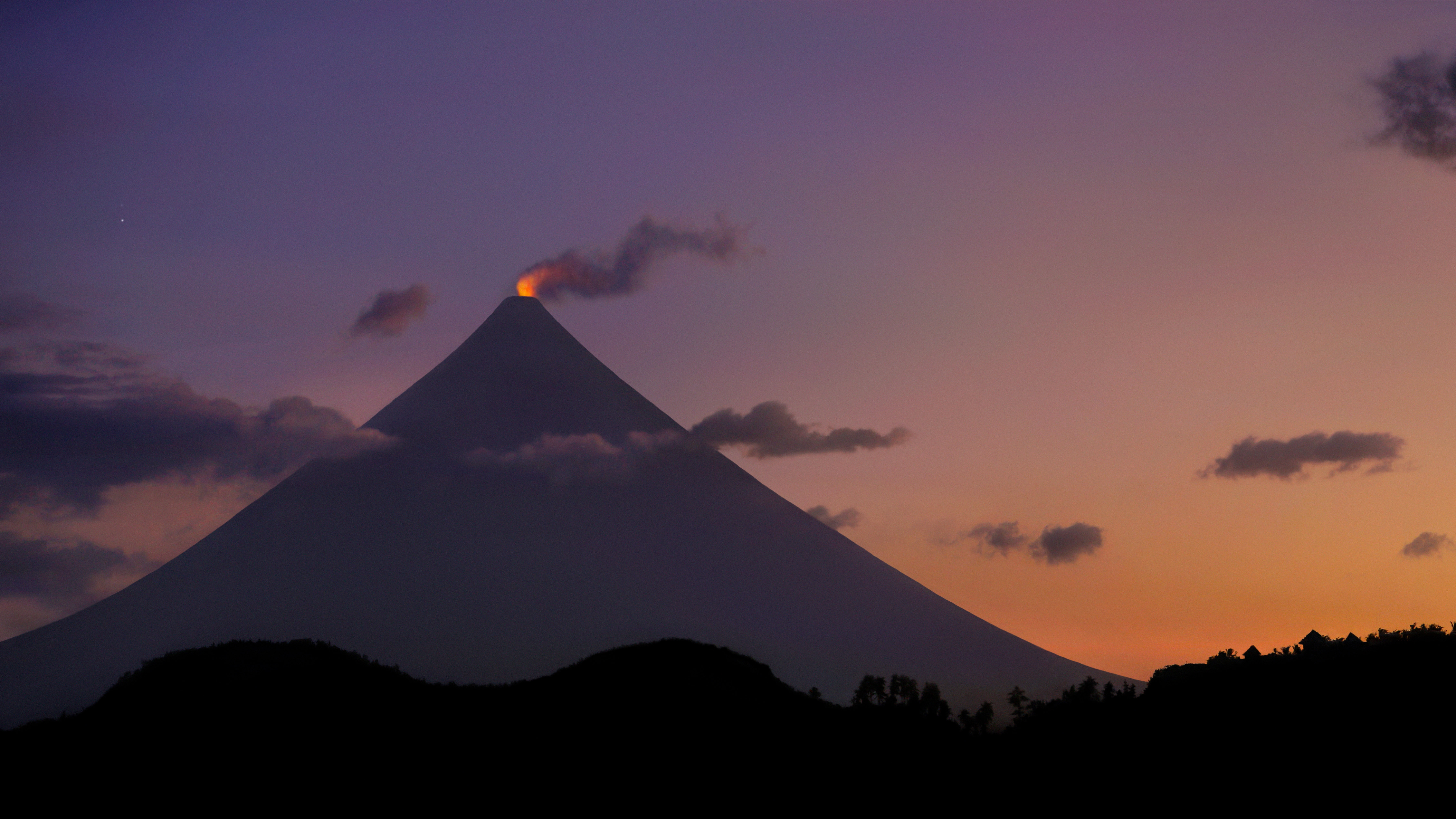 Smoke from the crater of Mount Mayon, Philippines 4k Ultra HD Wallpaper