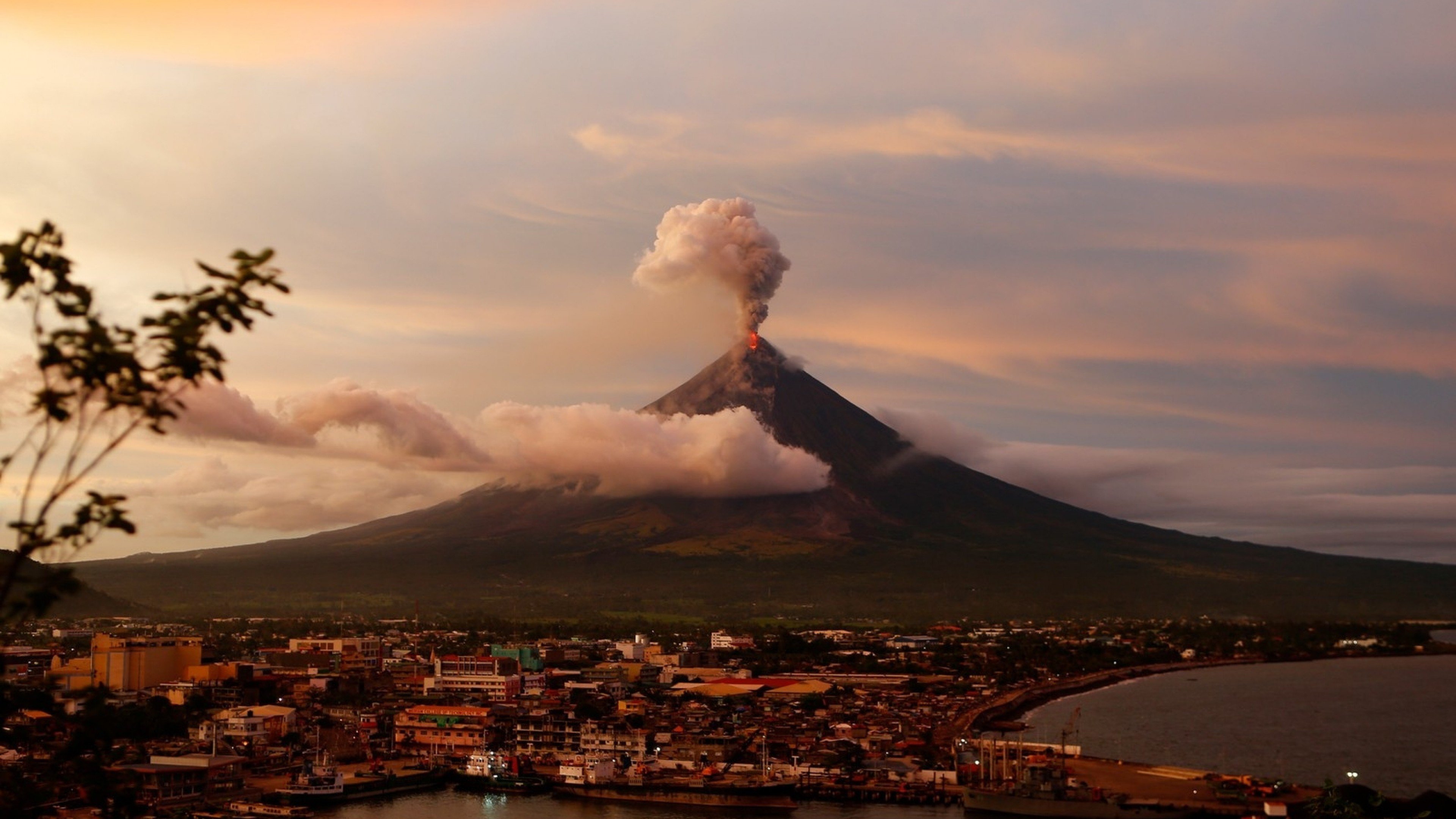 Philippines, Volcano, Eruption, Sky, Clouds Volcano Eruption 2019 Wallpaper & Background Download
