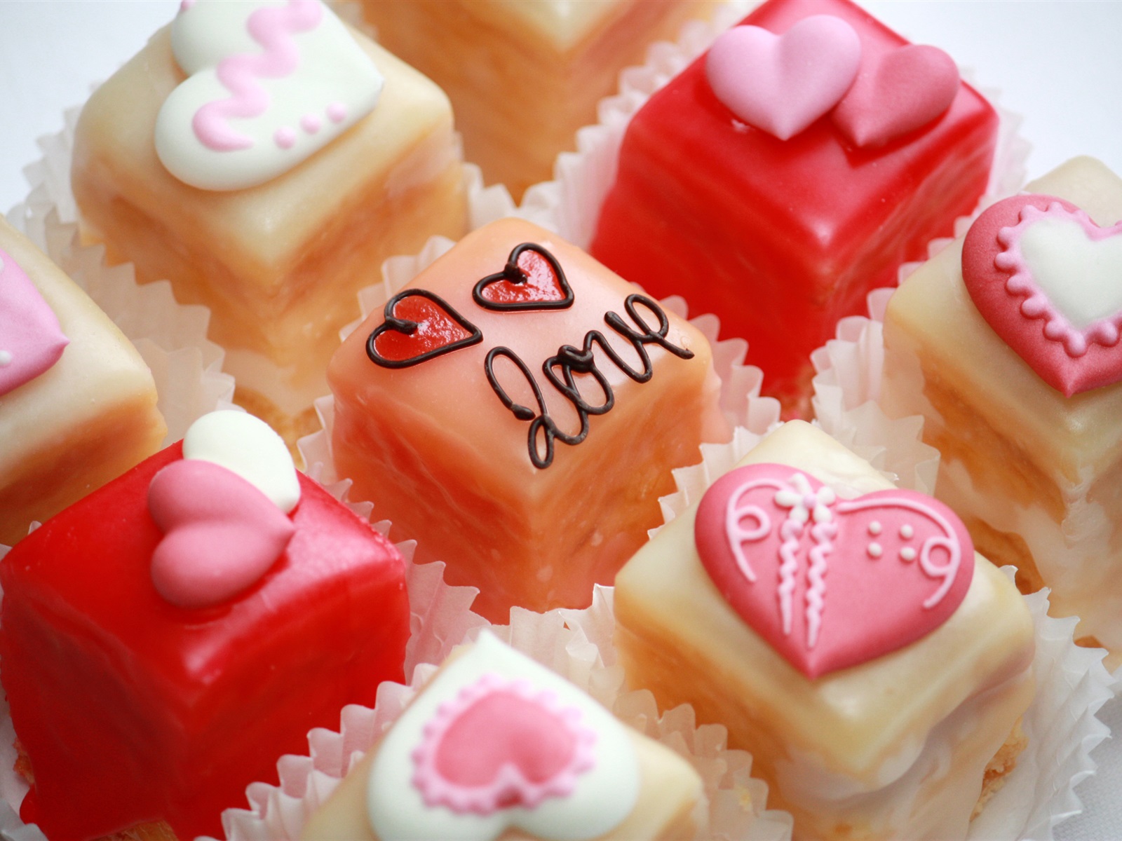 Wallpaper Candy, food, hearts, dessert 2560x1600 HD Picture, Image