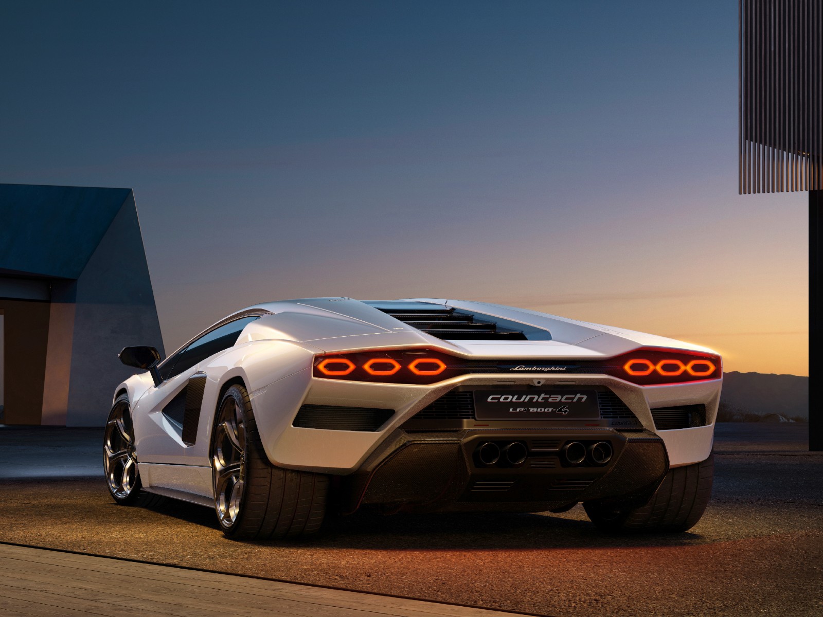 Lamborghini's Countach LPI 800 4 Is An 802 Horsepower Hybrid Supercar