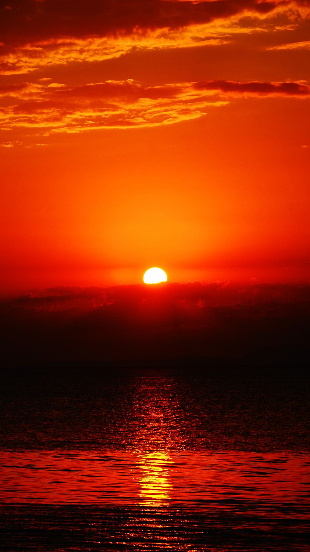 Red Sun Wallpaper