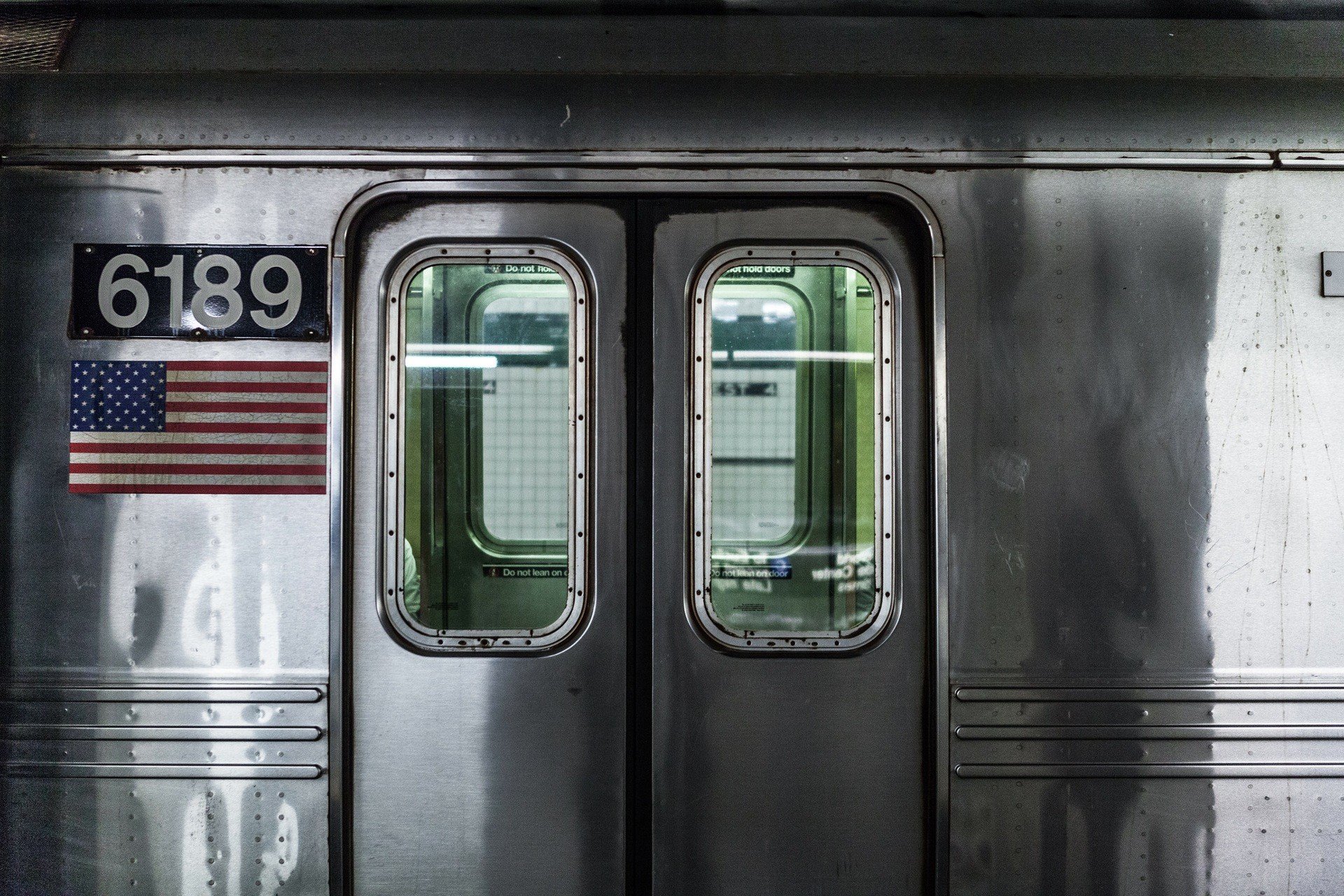 Wallpaper, 1920x1280 px, door, New York City, outdoors, subway, train, urban, window 1920x1280