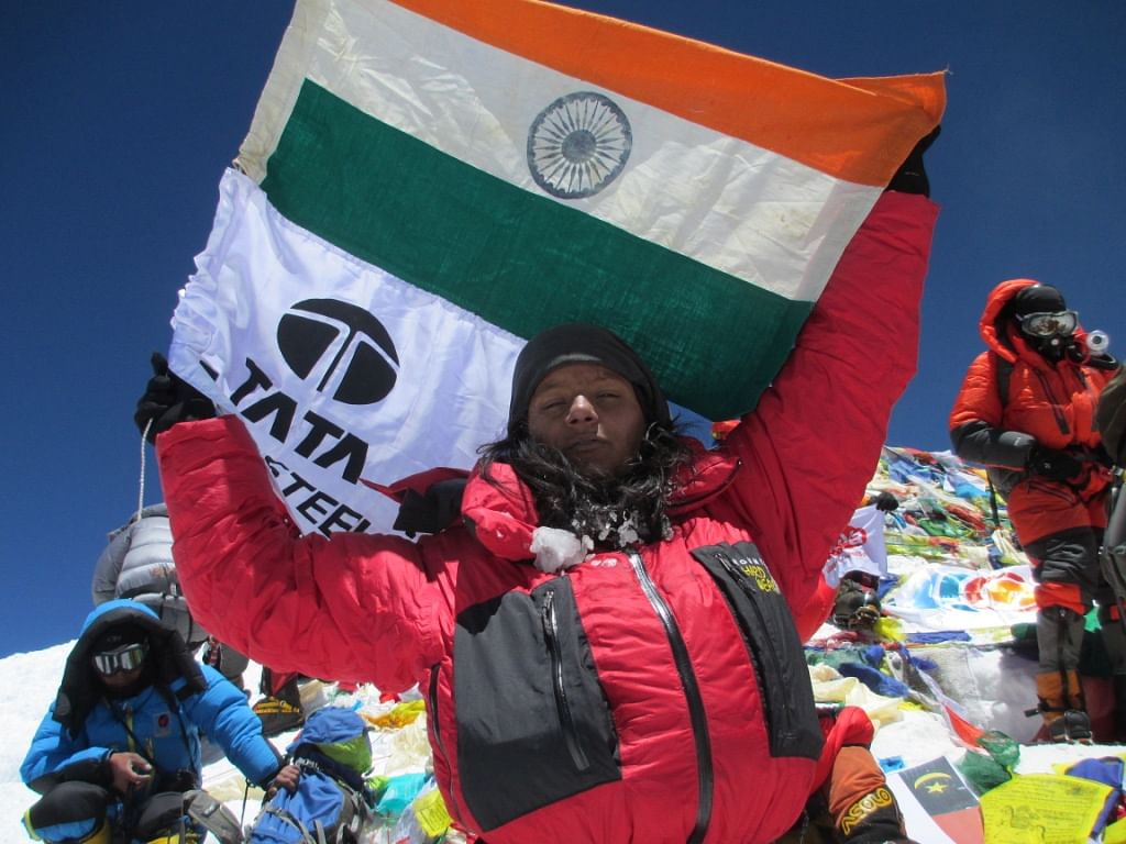 Arunima creates history by becoming the first Indian woman amputee to summit Mt. Everest