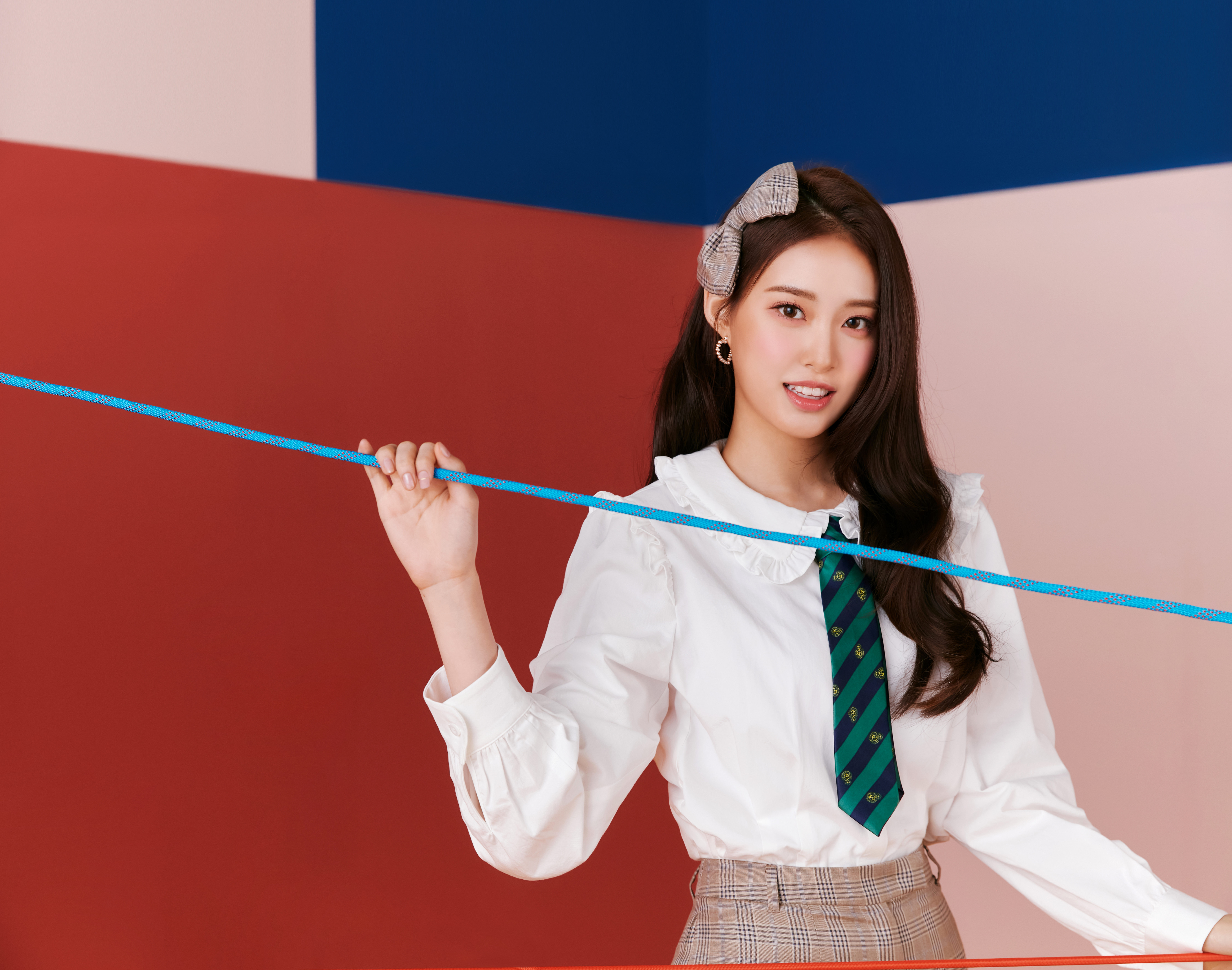 Zoa (Weeekly) Profile Pop Database / Dbkpop.com