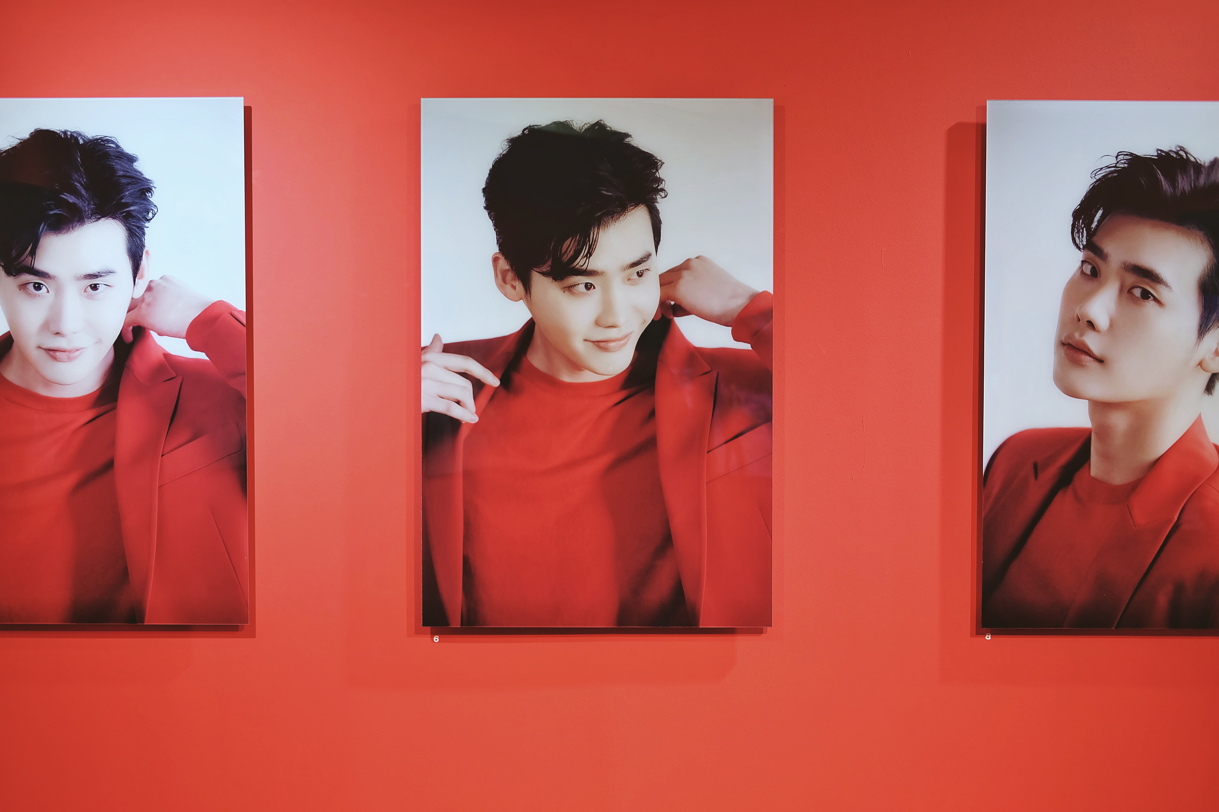 Lee Jong Suk: Dream With Us Photo Exhibition and Bazaar