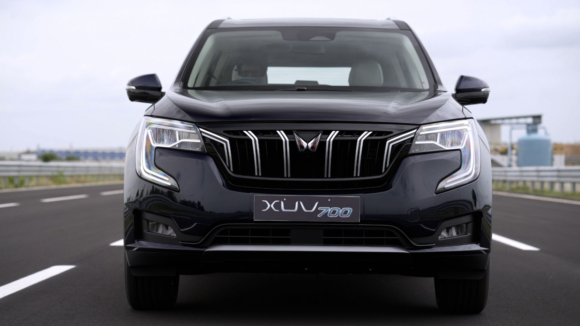 Mahindra XUV700 first drive experience: How different is it from XUV500?