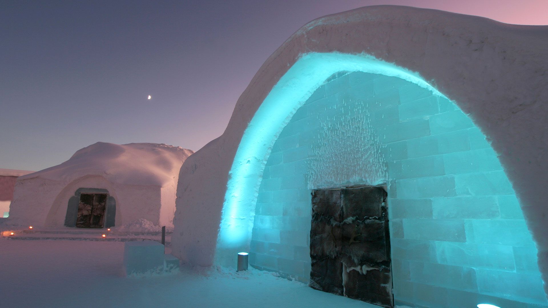 Ice Hotel Wallpaper